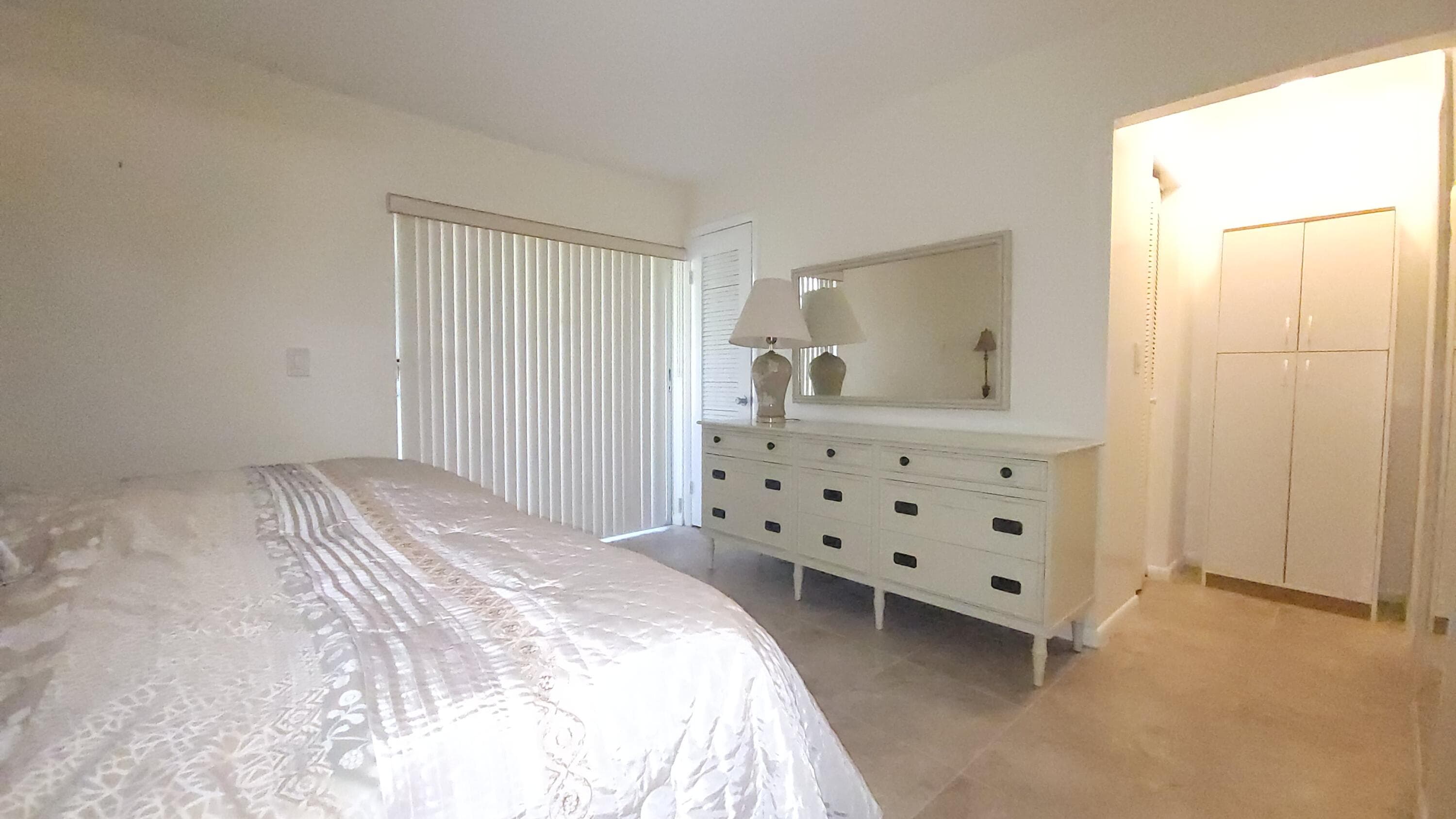 201 Coventry I, West Palm Beach, FL 33417 13