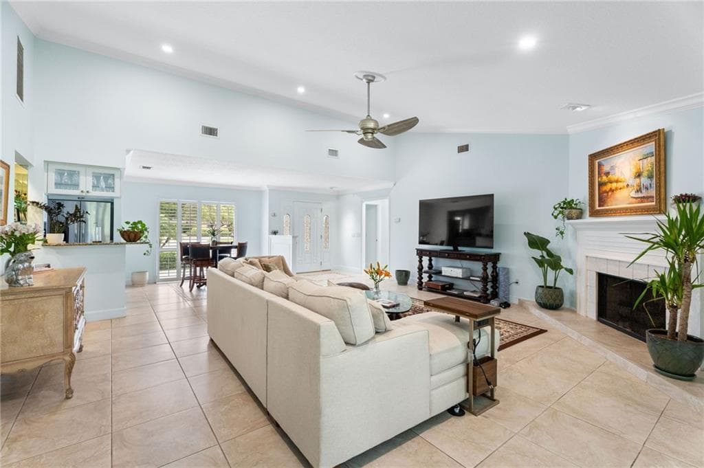 110 Prestwick Circle, Vero Beach, FL 32967 7