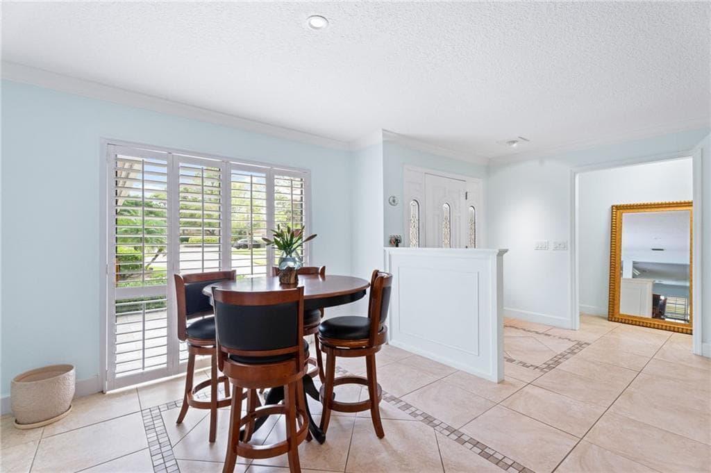 110 Prestwick Circle, Vero Beach, FL 32967 9