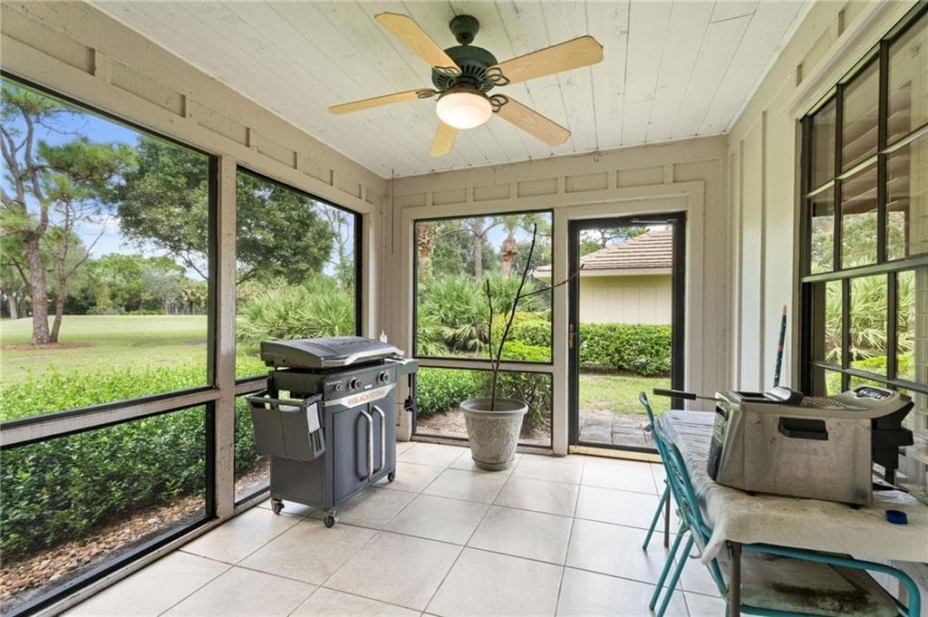 110 Prestwick Circle, Vero Beach, FL 32967 13