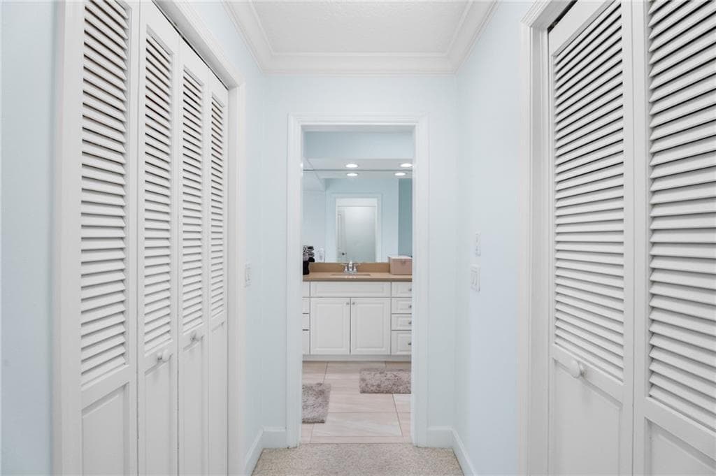 110 Prestwick Circle, Vero Beach, FL 32967 19