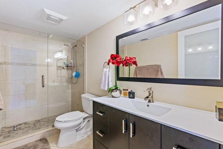 3560 S Ocean Boulevard 200, South Palm Beach, FL 33480 9