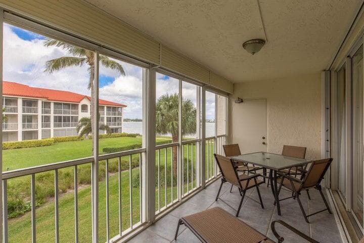 110 Half Moon Circle E2, Hypoluxo, FL 33462 6