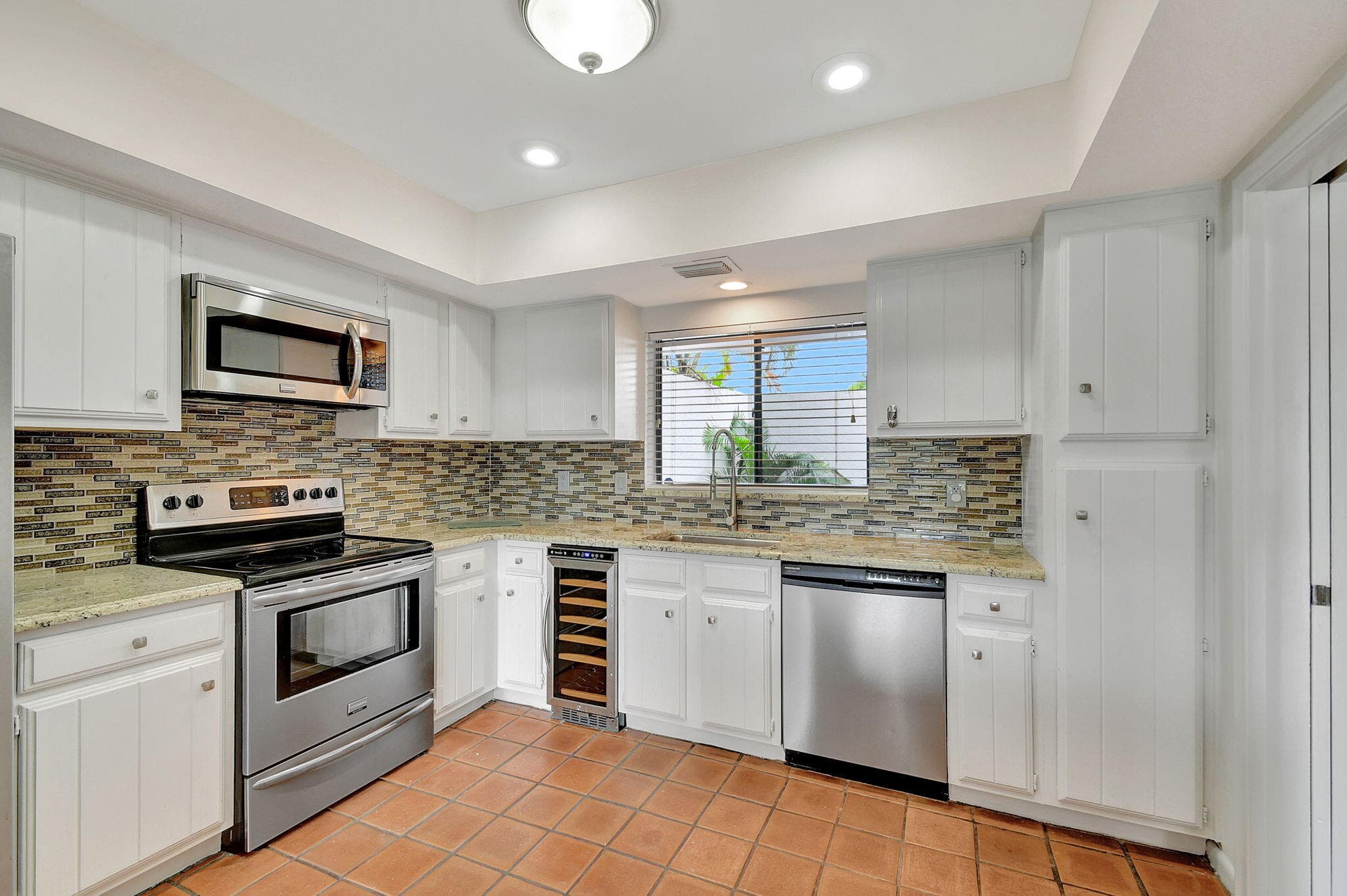 1906 Presidential Way 1-c, West Palm Beach, FL 33401 9