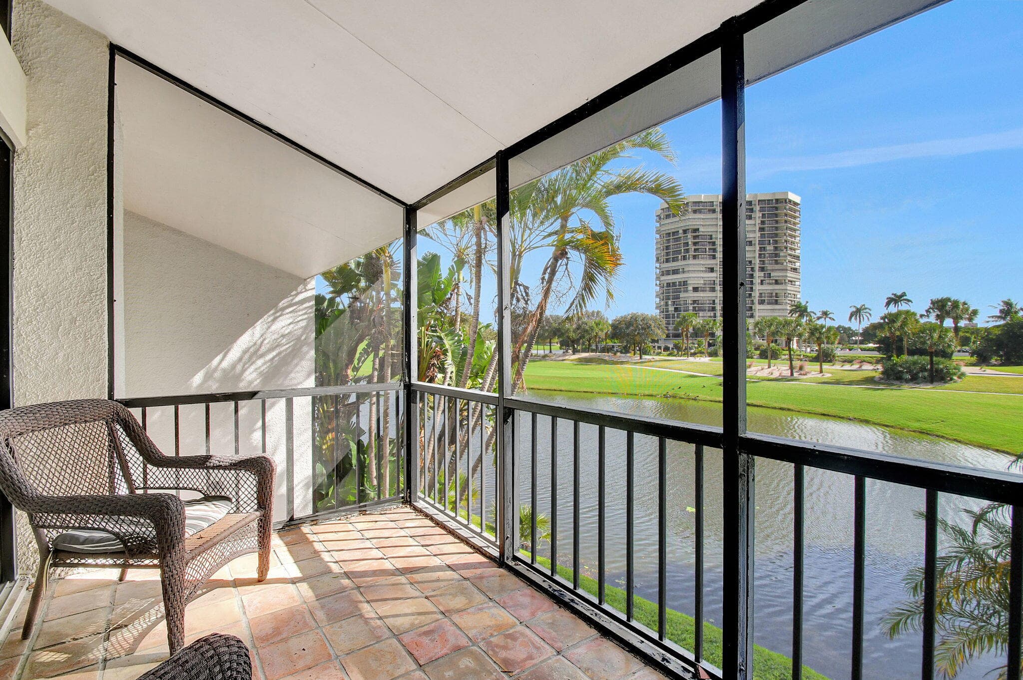 1906 Presidential Way 1-c, West Palm Beach, FL 33401 30