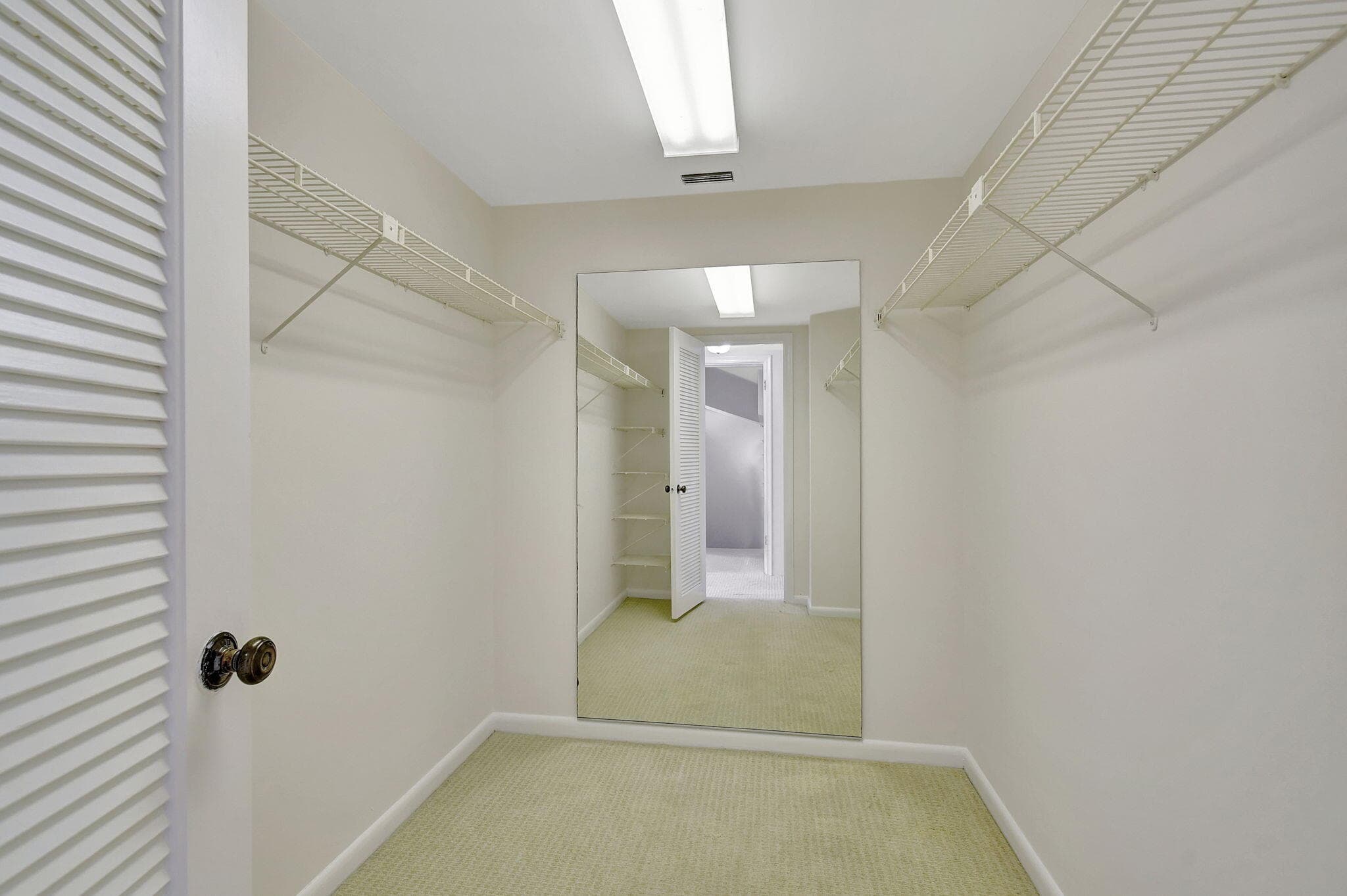 1906 Presidential Way 1-c, West Palm Beach, FL 33401 33