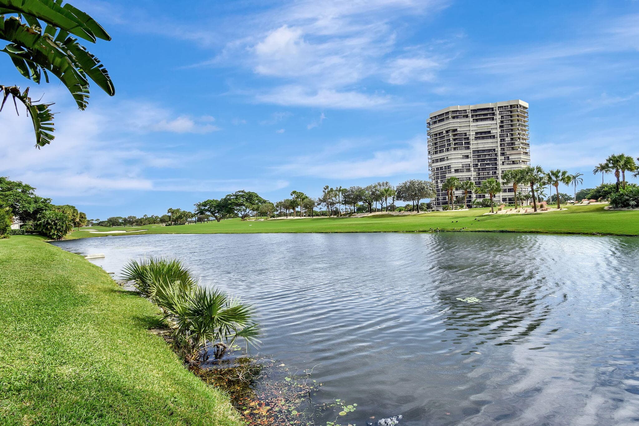 1906 Presidential Way 1-c, West Palm Beach, FL 33401 48