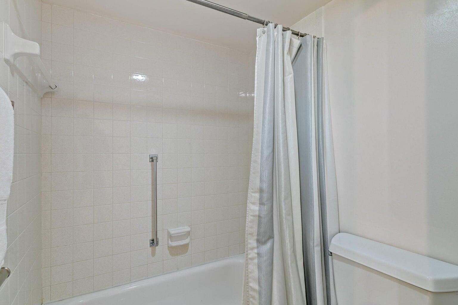 2800 N Ocean Drive B - 6d, Singer Island, FL 33404 34