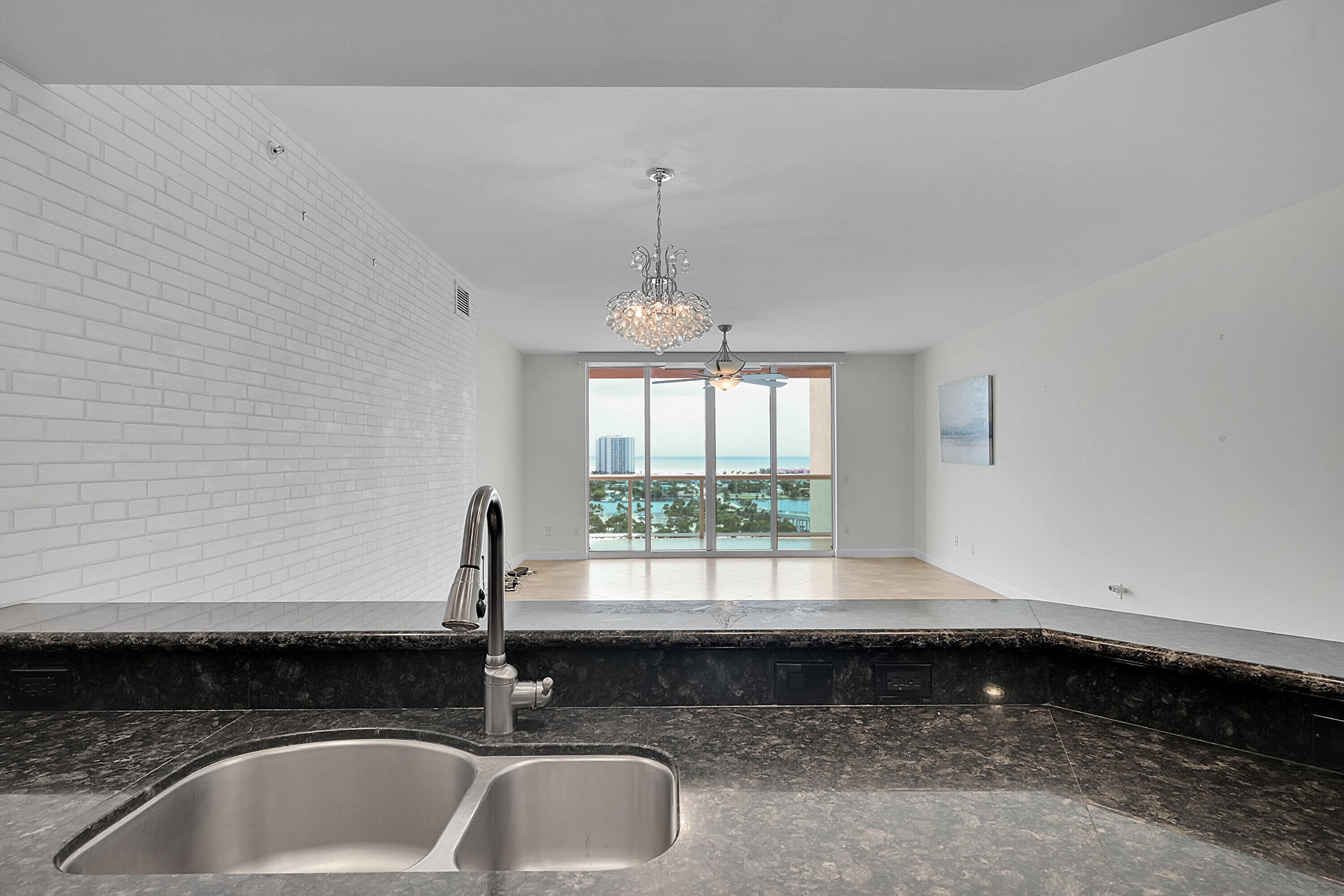 2640 Lake Shore Drive 2011, Riviera Beach, FL 33404 17