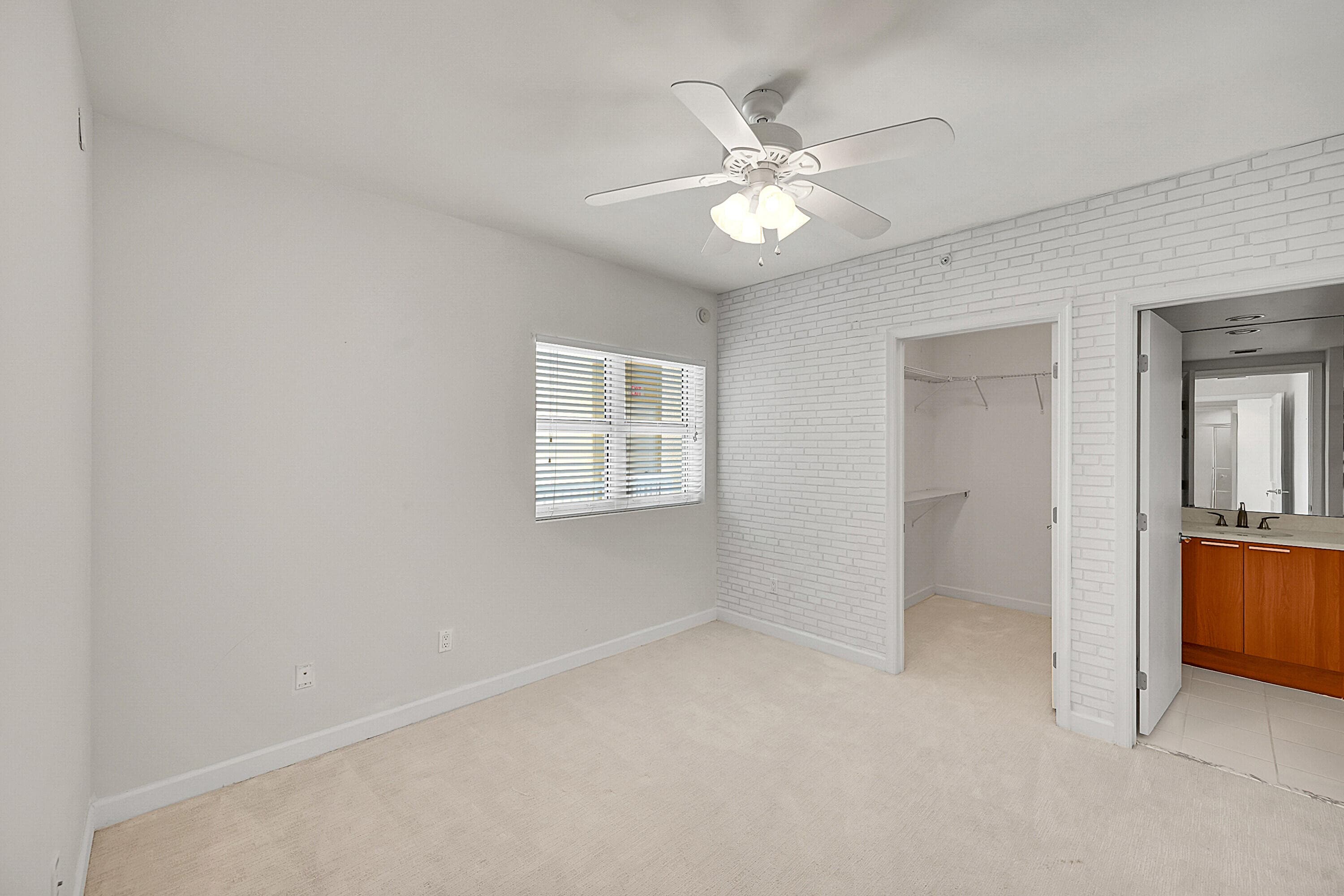 2640 Lake Shore Drive 2011, Riviera Beach, FL 33404 37