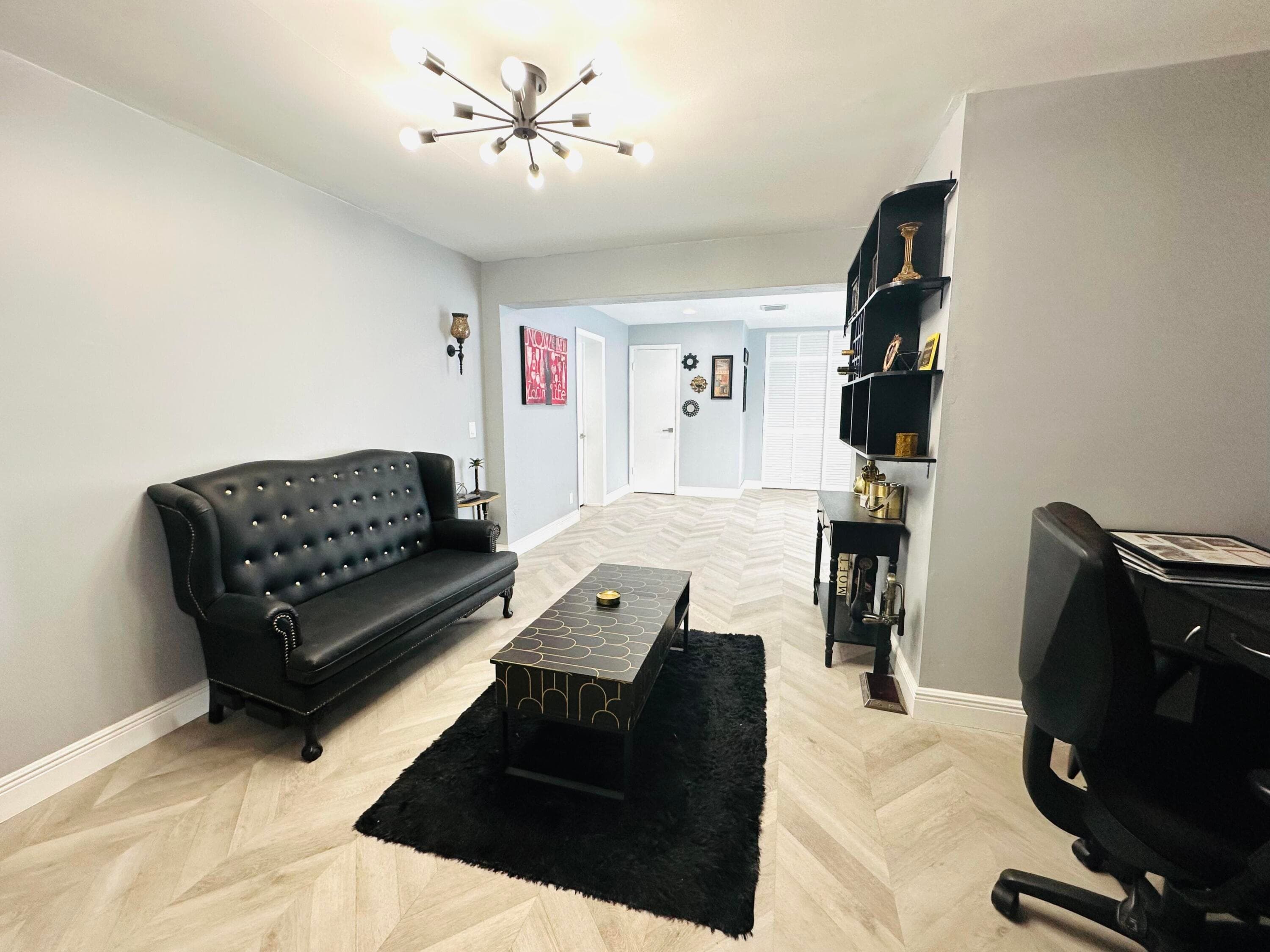 1865 W Chatham Road, West Palm Beach, FL 33415 30