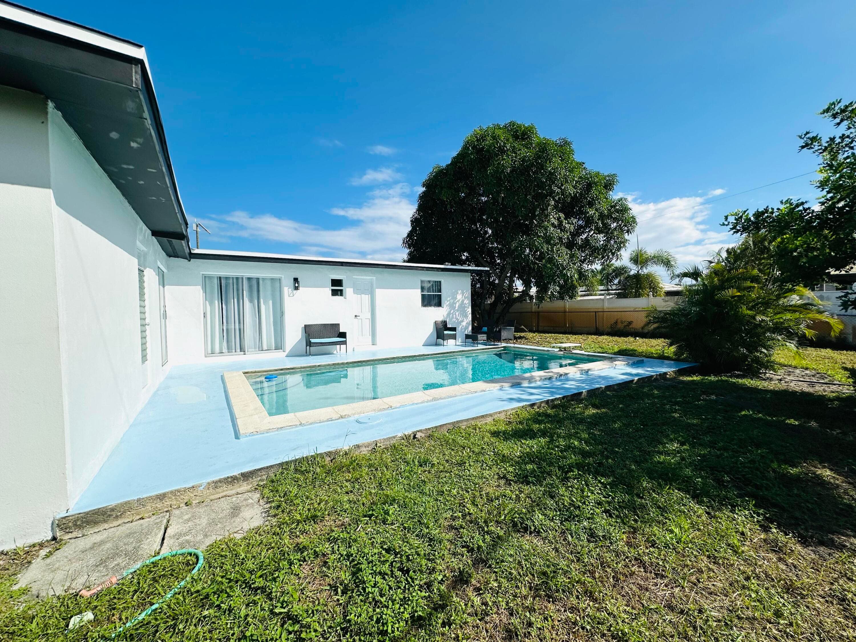 1865 W Chatham Road, West Palm Beach, FL 33415 54