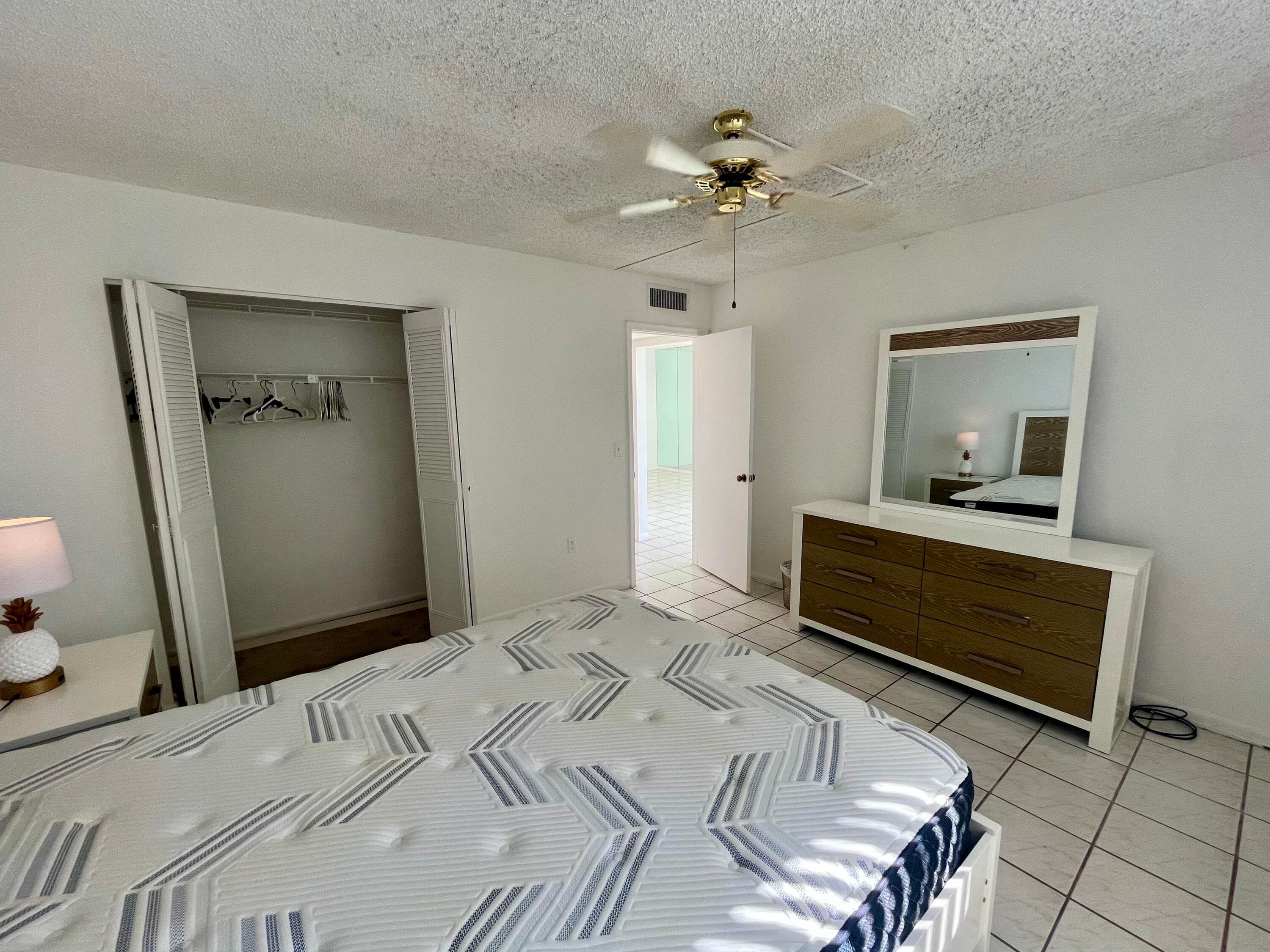 301 Croton Avenue 305, Lantana, FL 33462 9