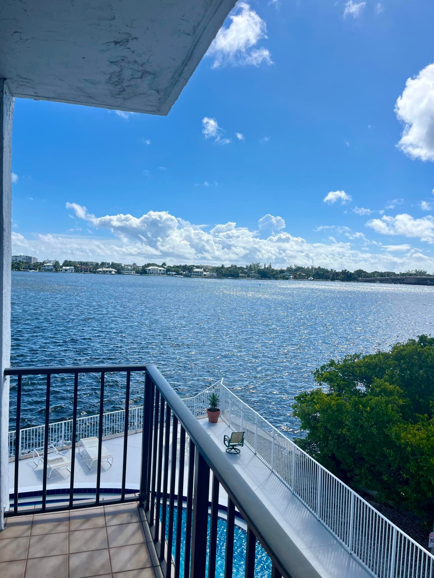 301 Croton Avenue 305, Lantana, FL 33462 23