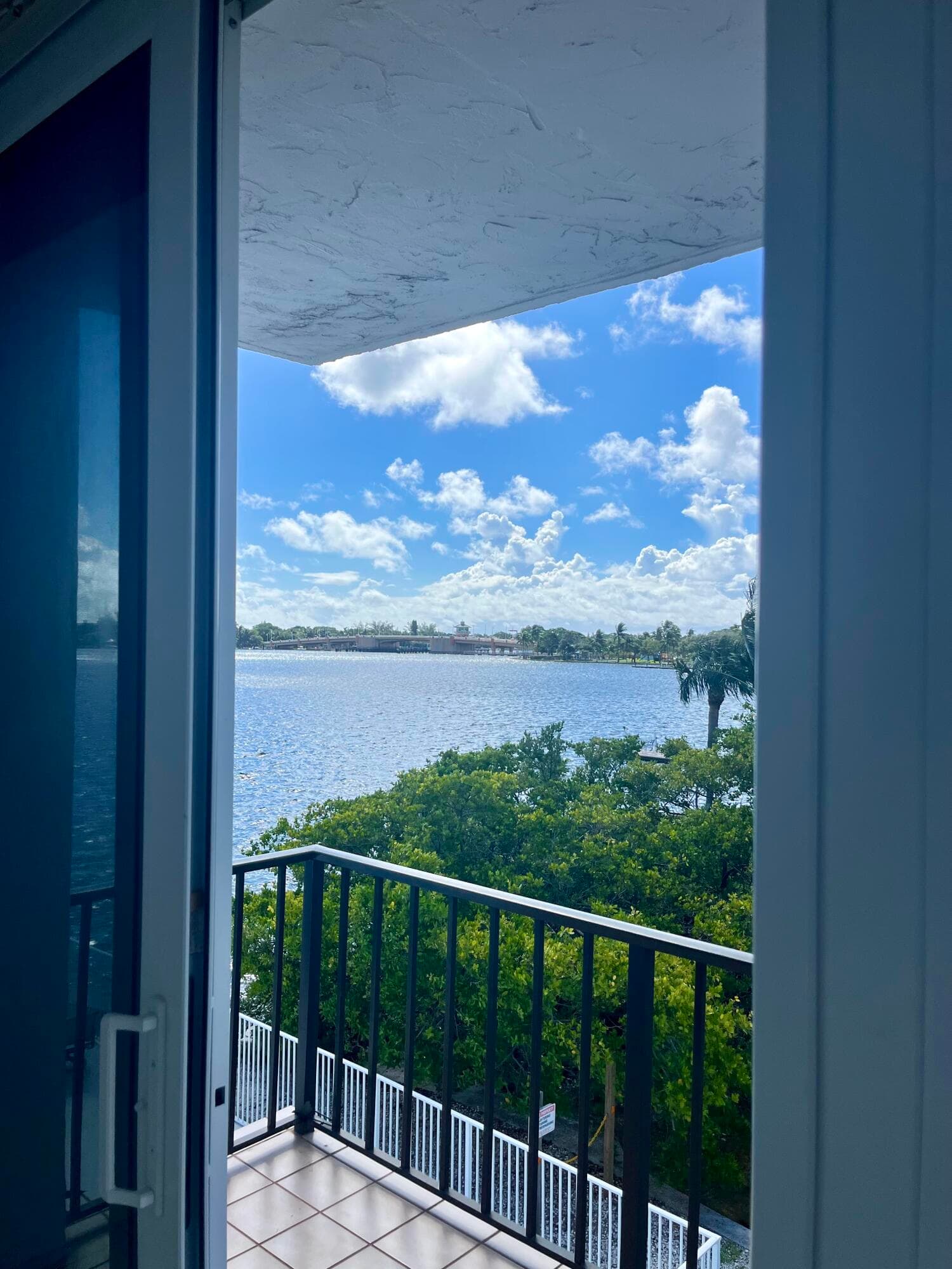 301 Croton Avenue 305, Lantana, FL 33462 18