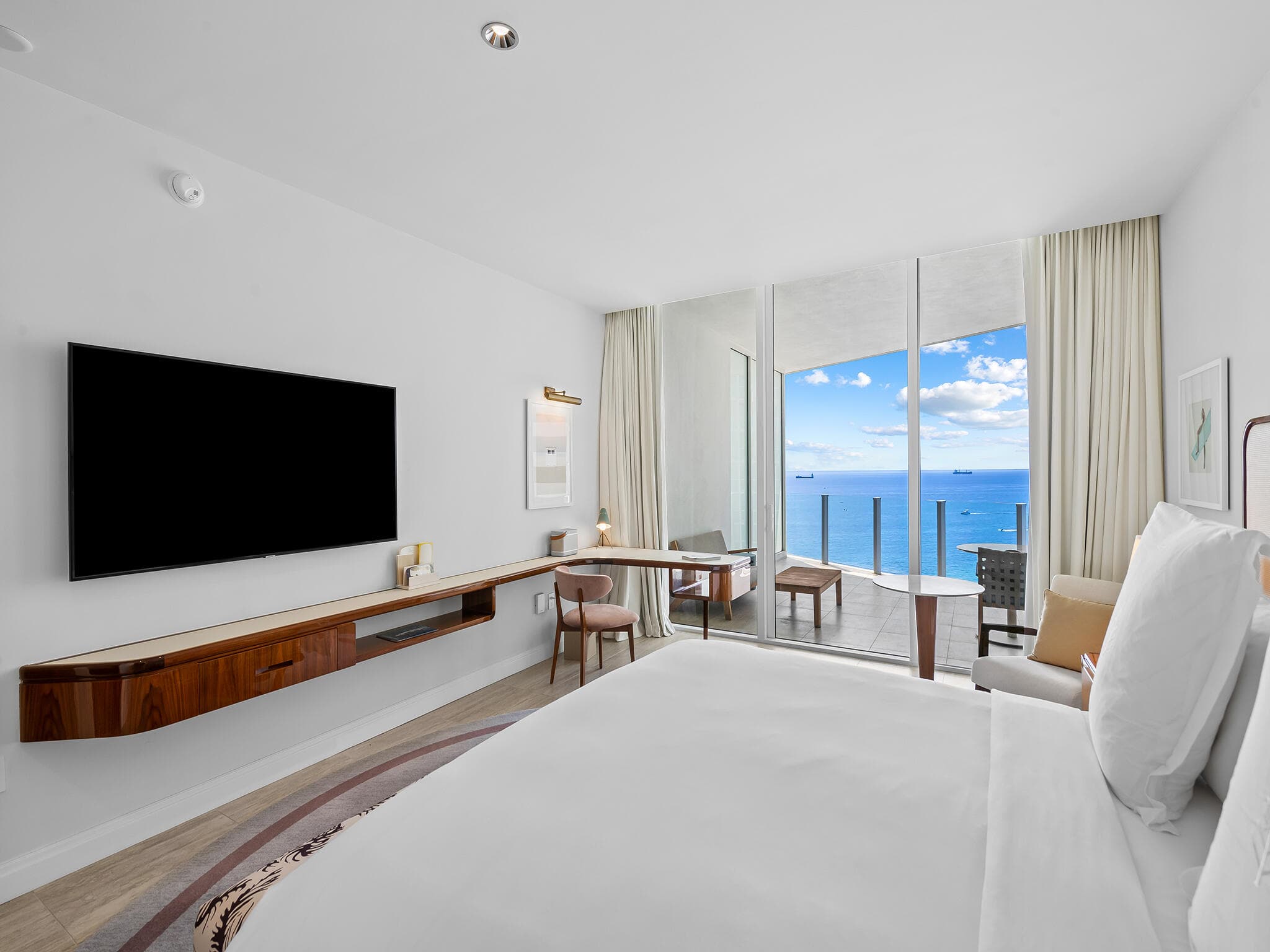 525 N Fort Lauderdale Beach Boulevard 1505, Fort Lauderdale, FL 33304 18