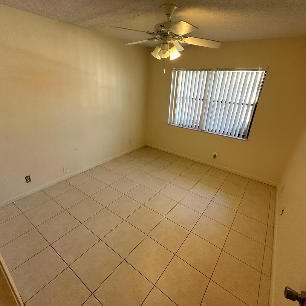5975 Forest Hill Boulevard 101, West Palm Beach, FL 33415 4