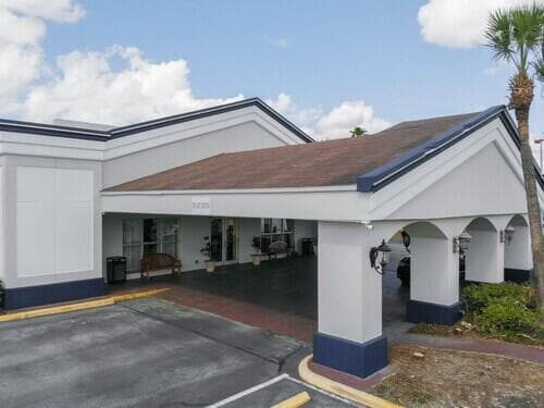 8700 S Orange Blossom Trail, Orlando, FL 32809 4