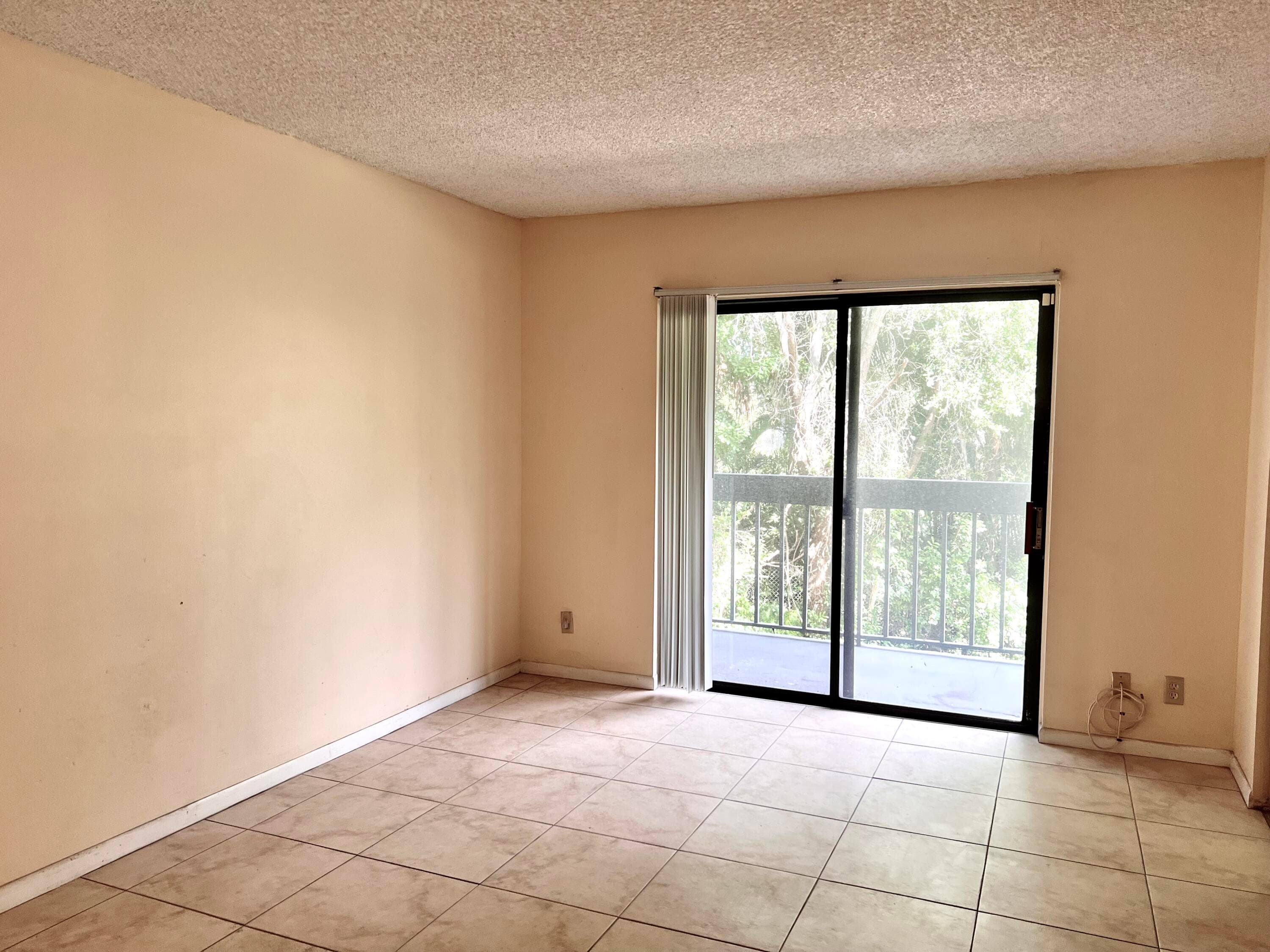 2000 N Congress Avenue 206, West Palm Beach, FL 33401 6