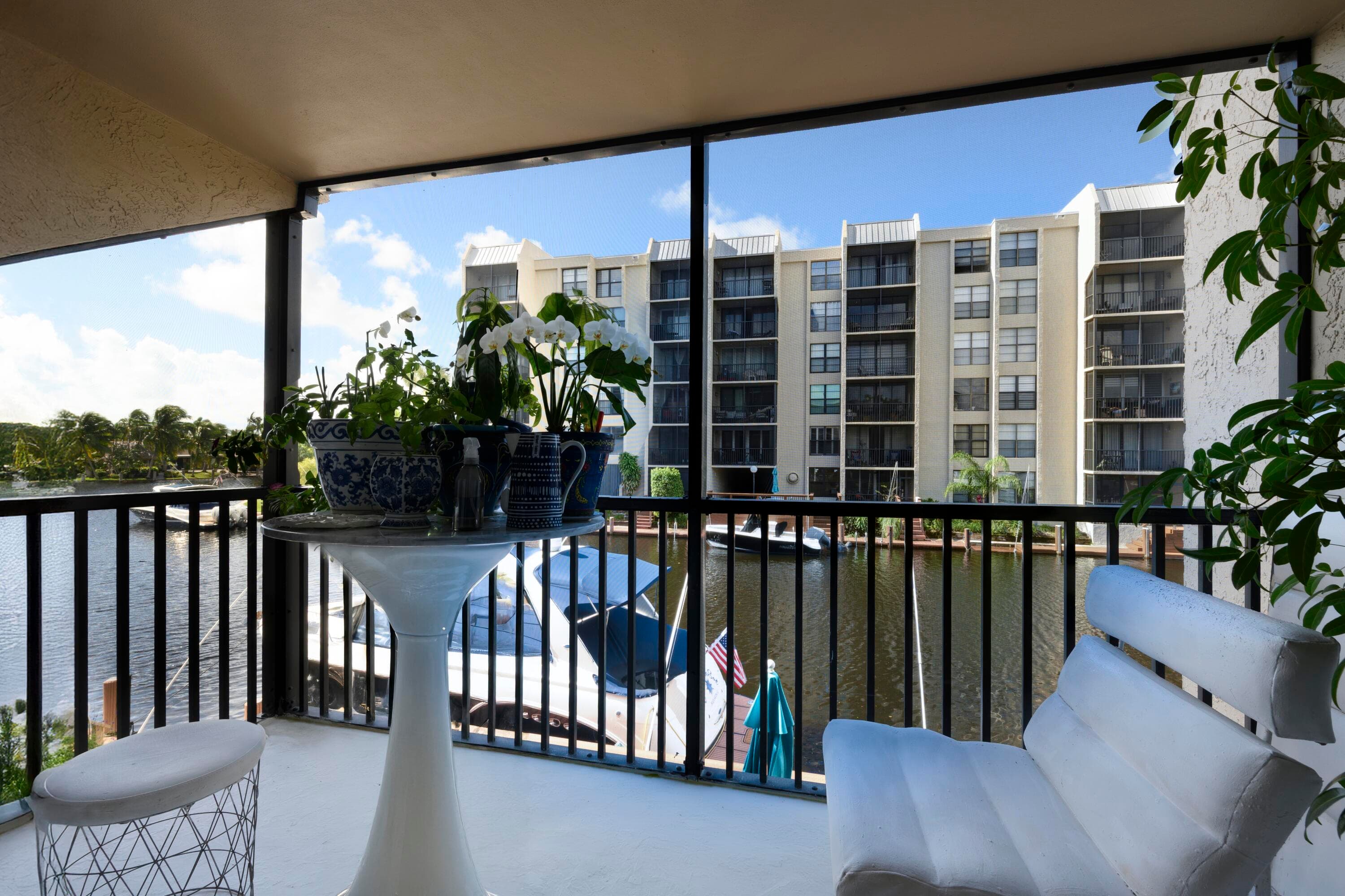 8 Royal Palm Way 2050, Boca Raton, FL 33432 7