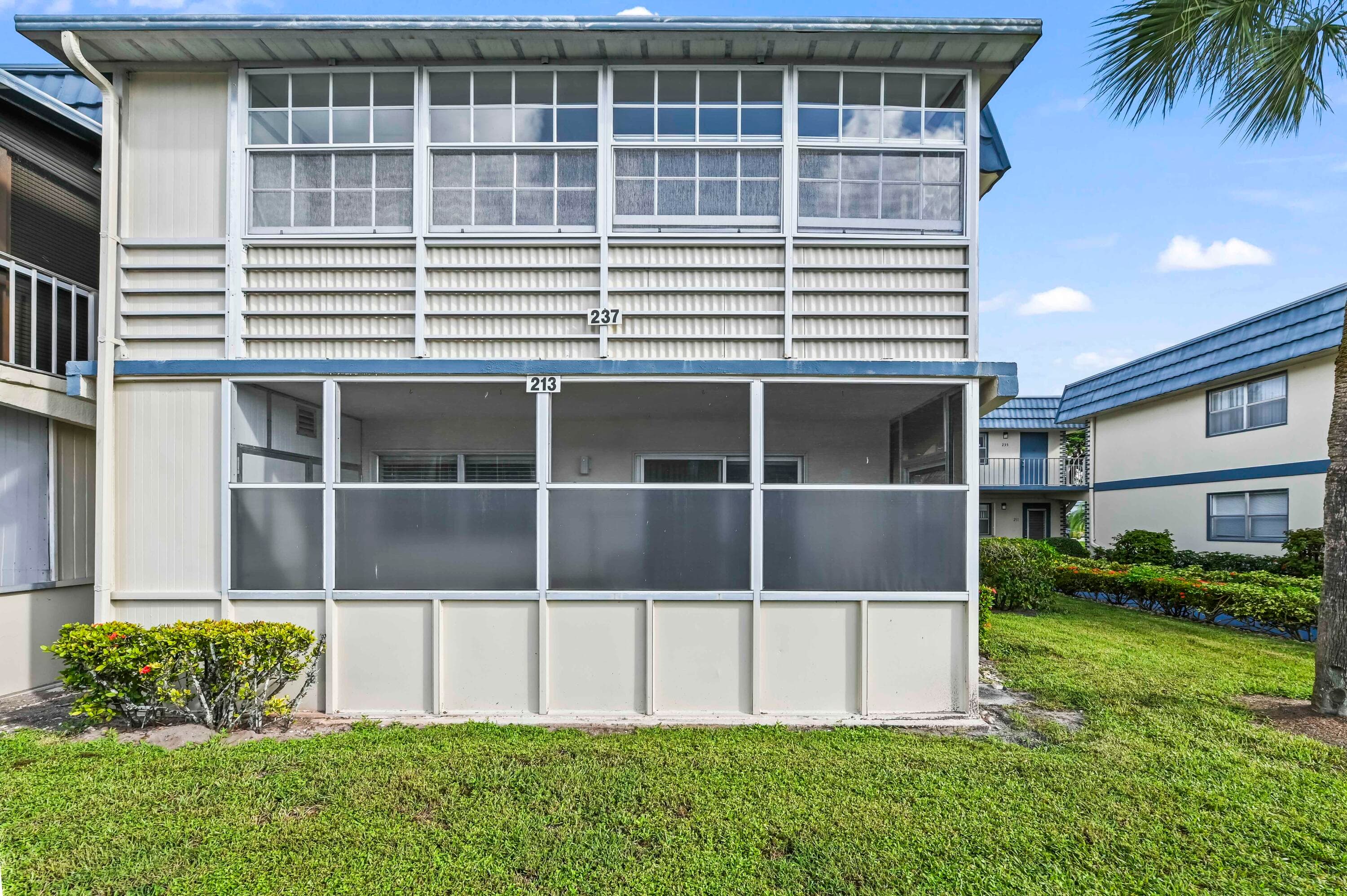 213 Brittany E, Delray Beach, FL 33446 24