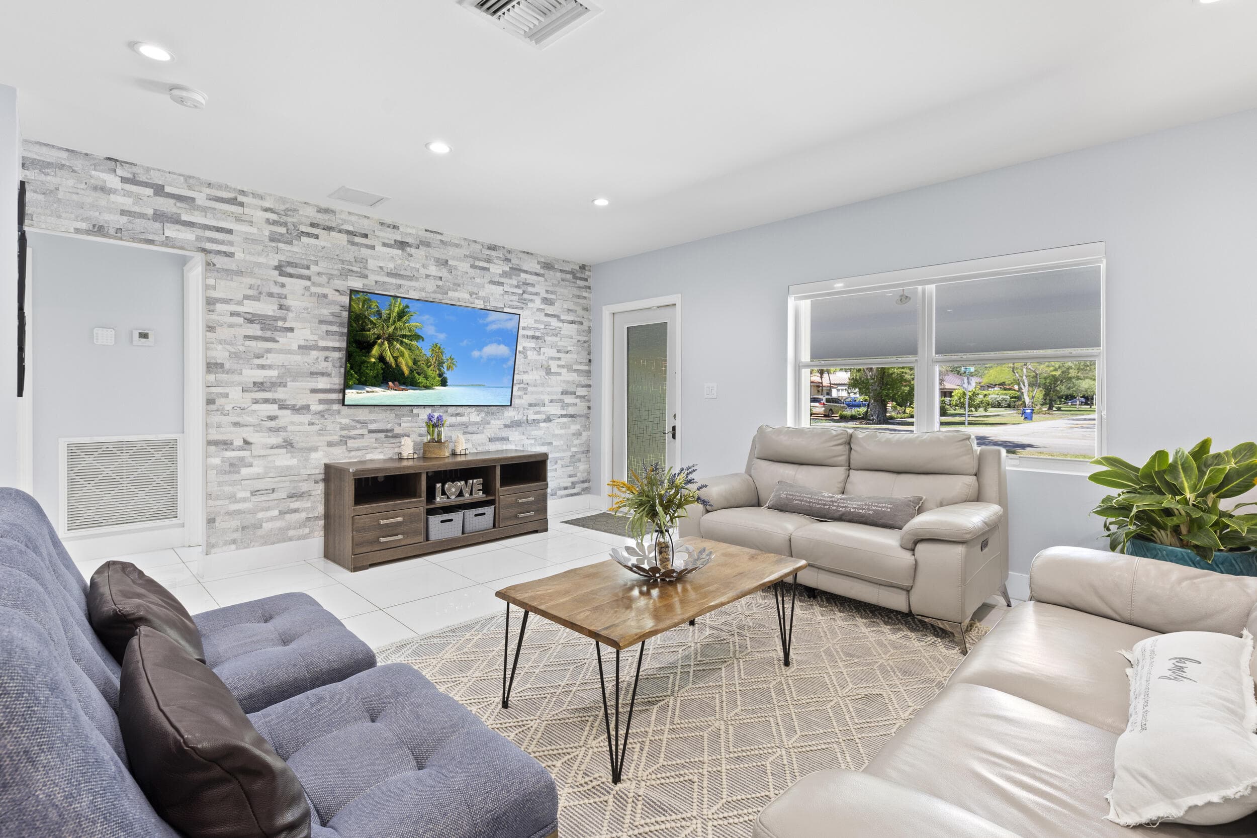 297 Minola Drive, Miami Springs, FL 33166 9