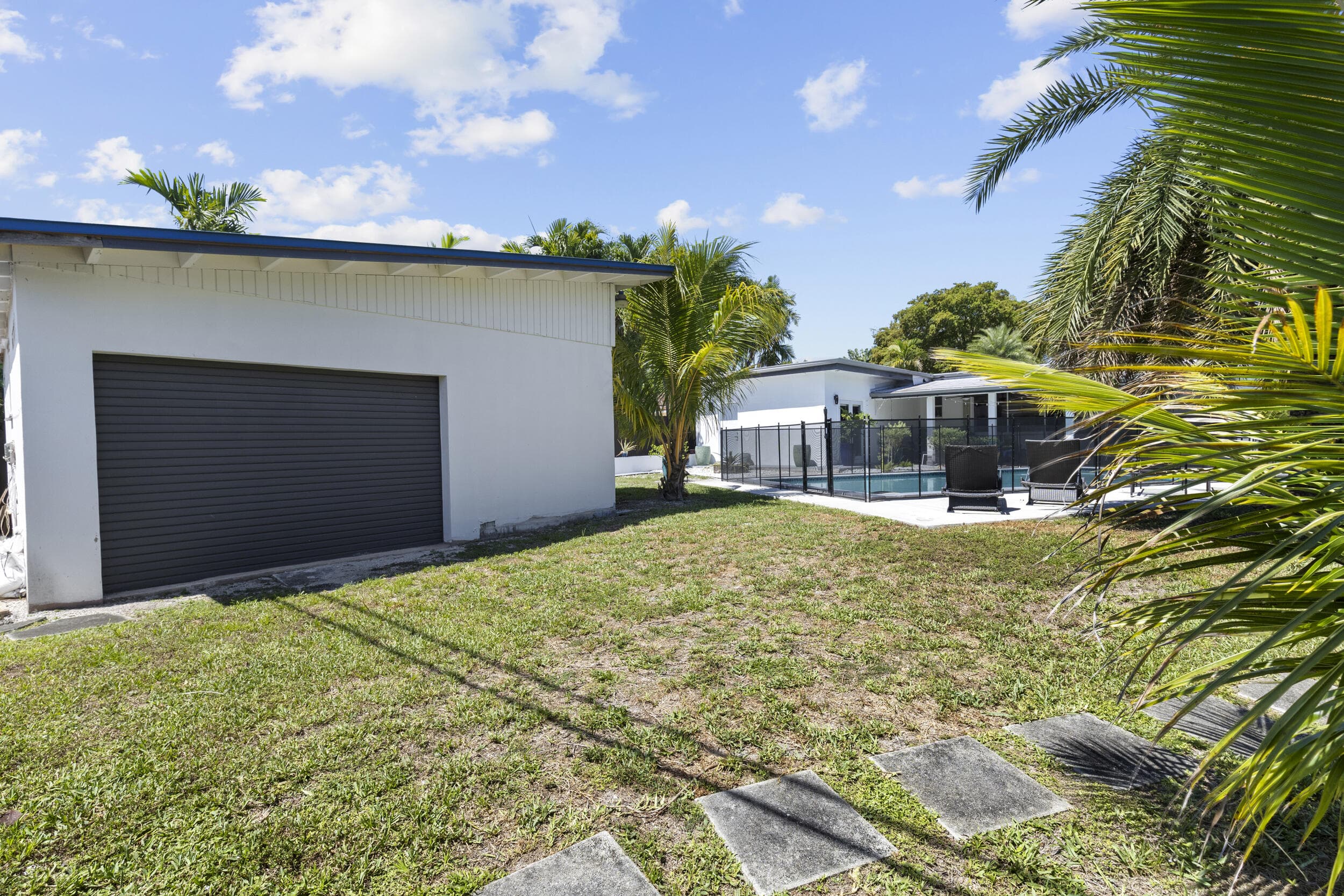 297 Minola Drive, Miami Springs, FL 33166 48