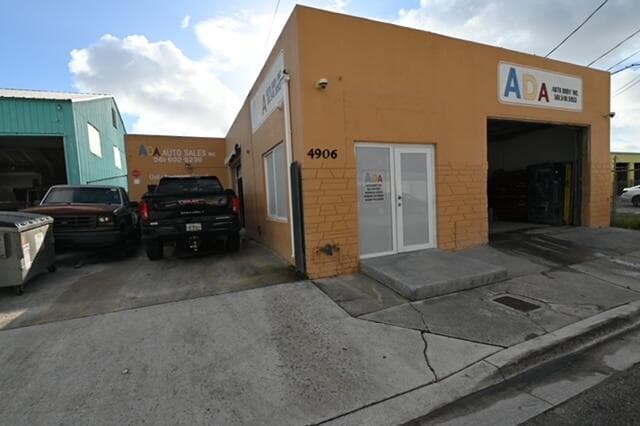 4906 Georgia Avenue, West Palm Beach, FL 33405 3