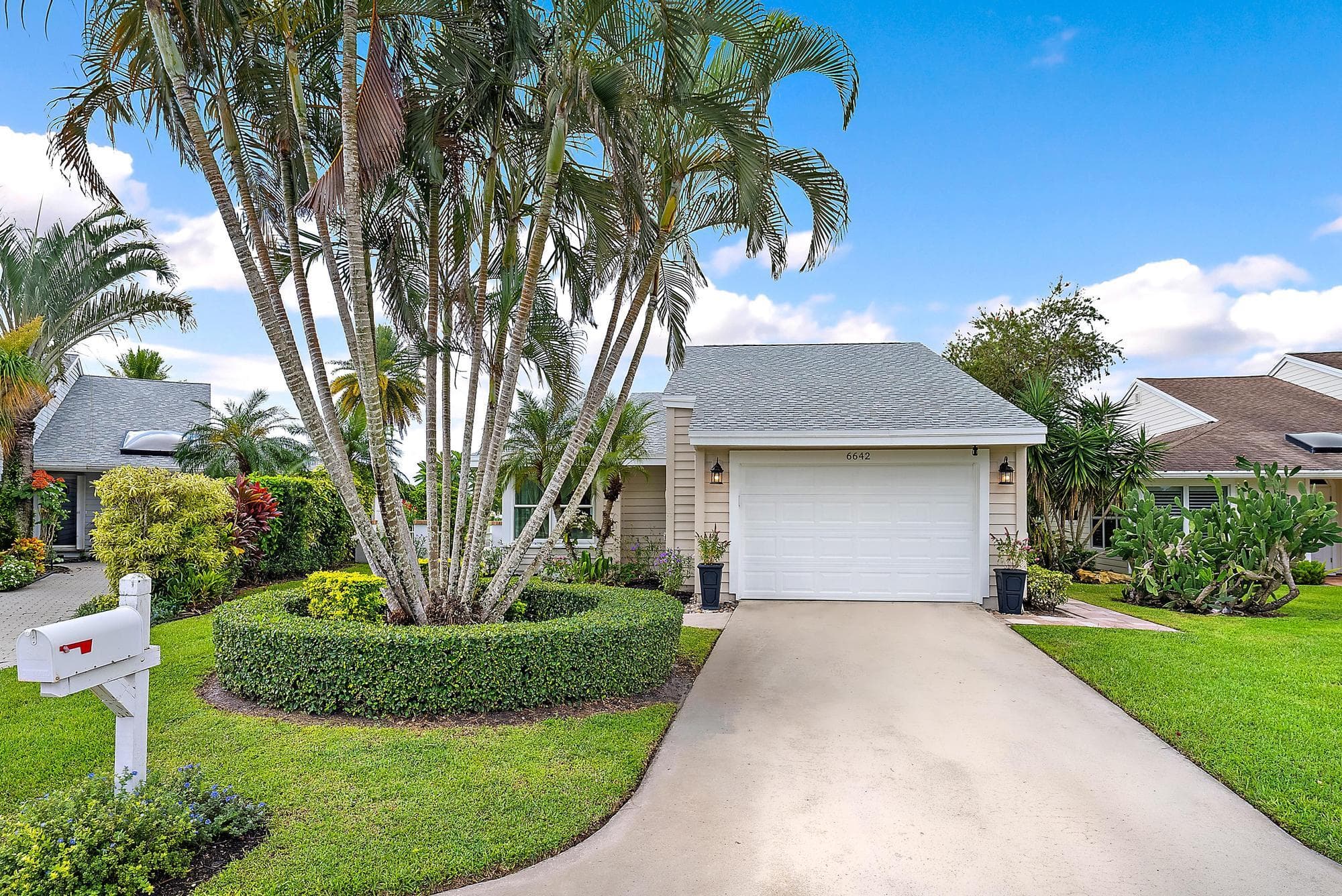 6642 S Pine Court, Palm Beach Gardens, FL 33418 24