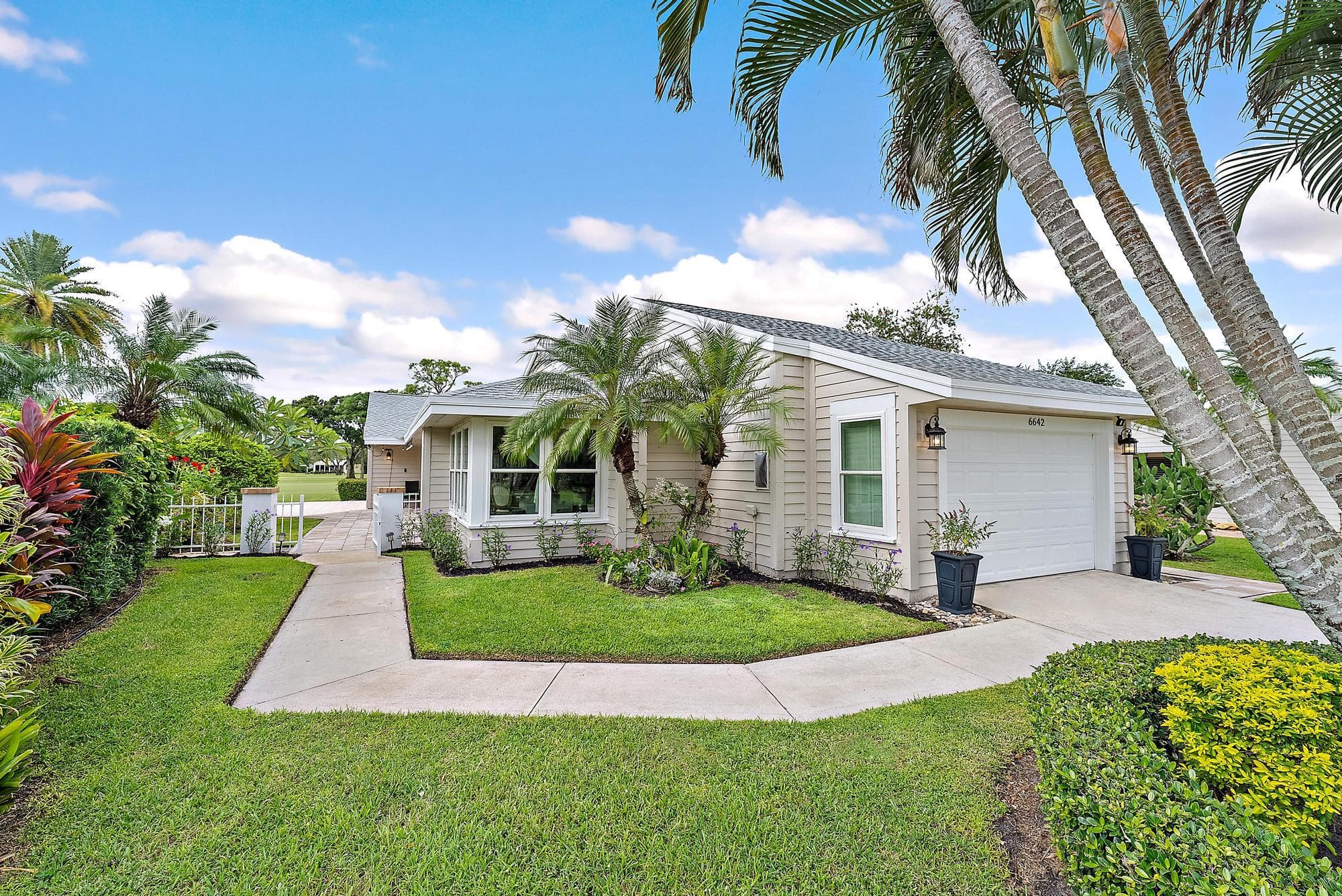 6642 S Pine Court, Palm Beach Gardens, FL 33418 22