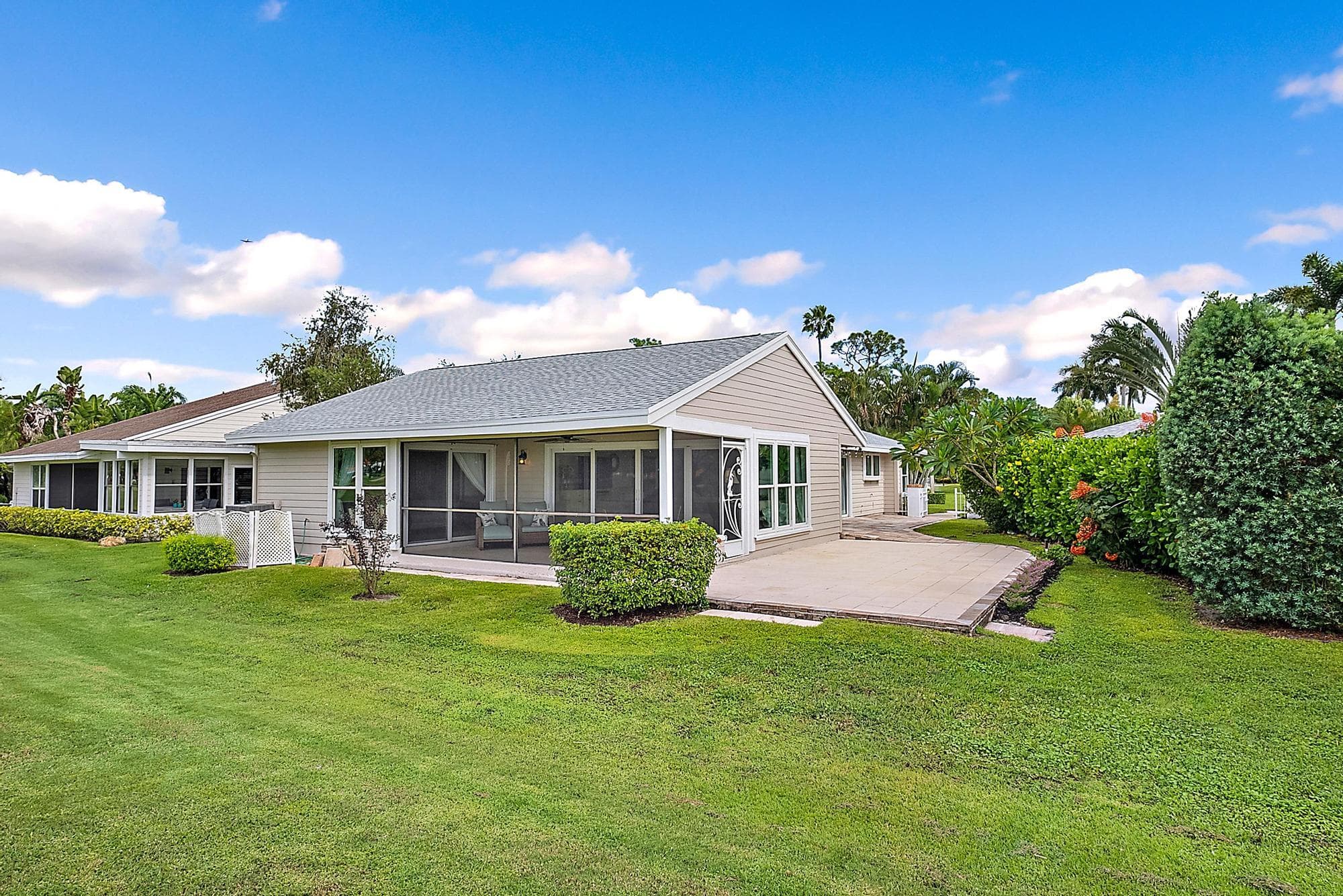6642 S Pine Court, Palm Beach Gardens, FL 33418 8