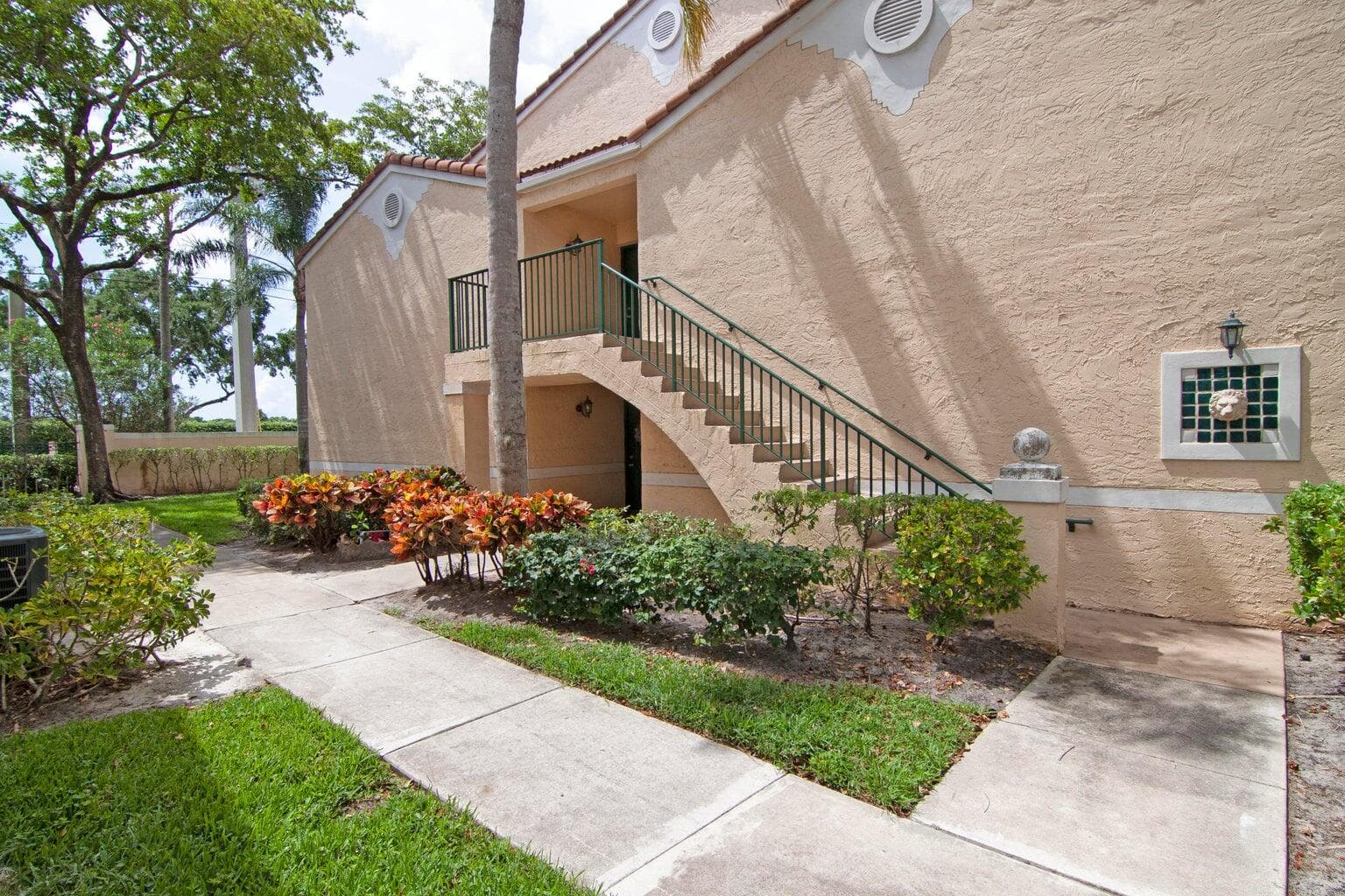1715 Village Boulevard 201, West Palm Beach, FL 33409 2