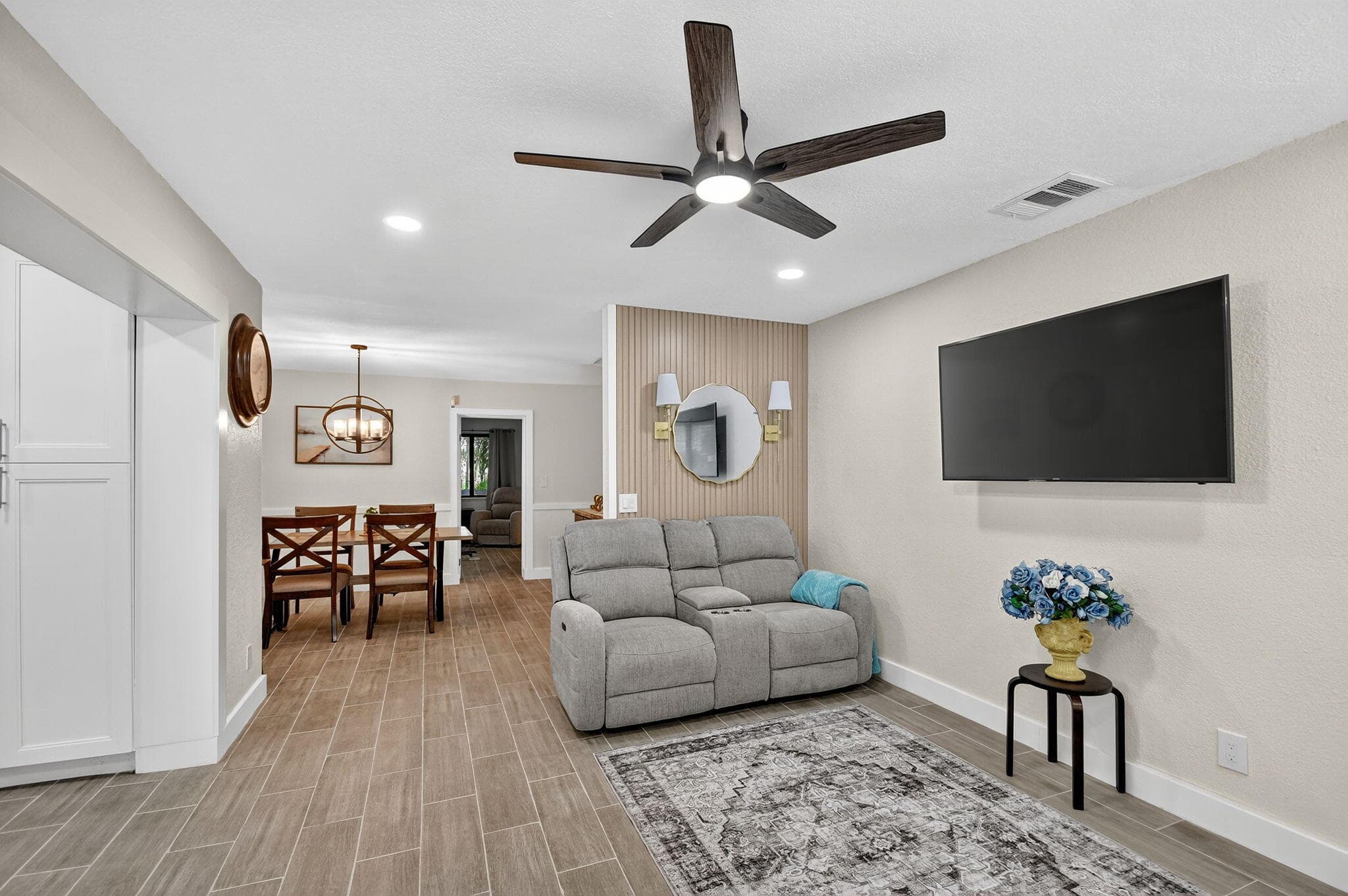 5008 Parker Avenue, West Palm Beach, FL 33405 5