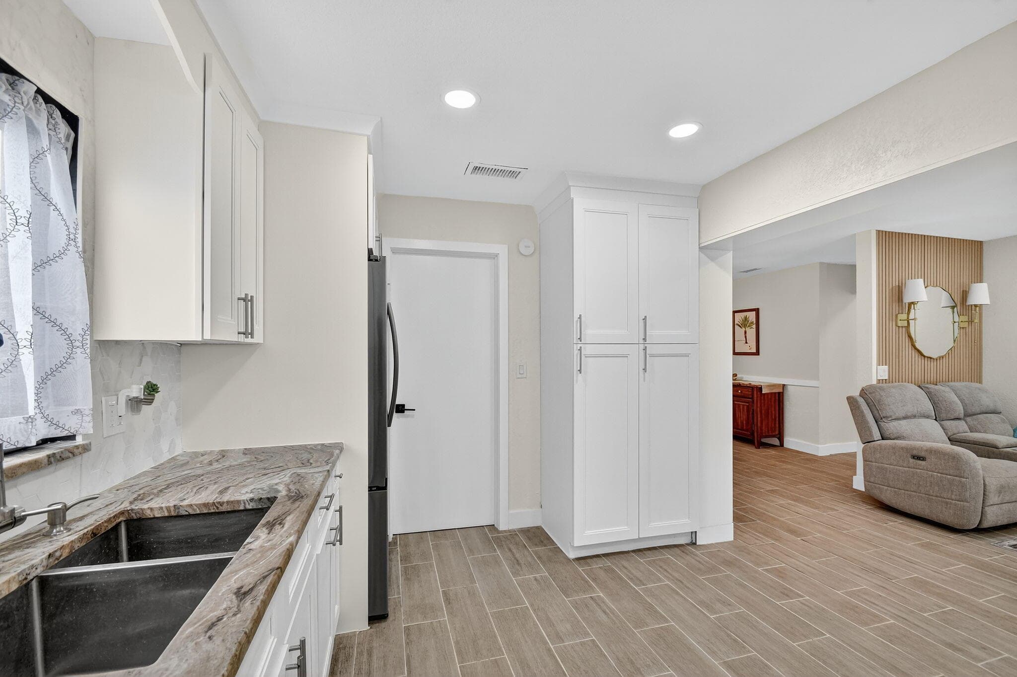 5008 Parker Avenue, West Palm Beach, FL 33405 11