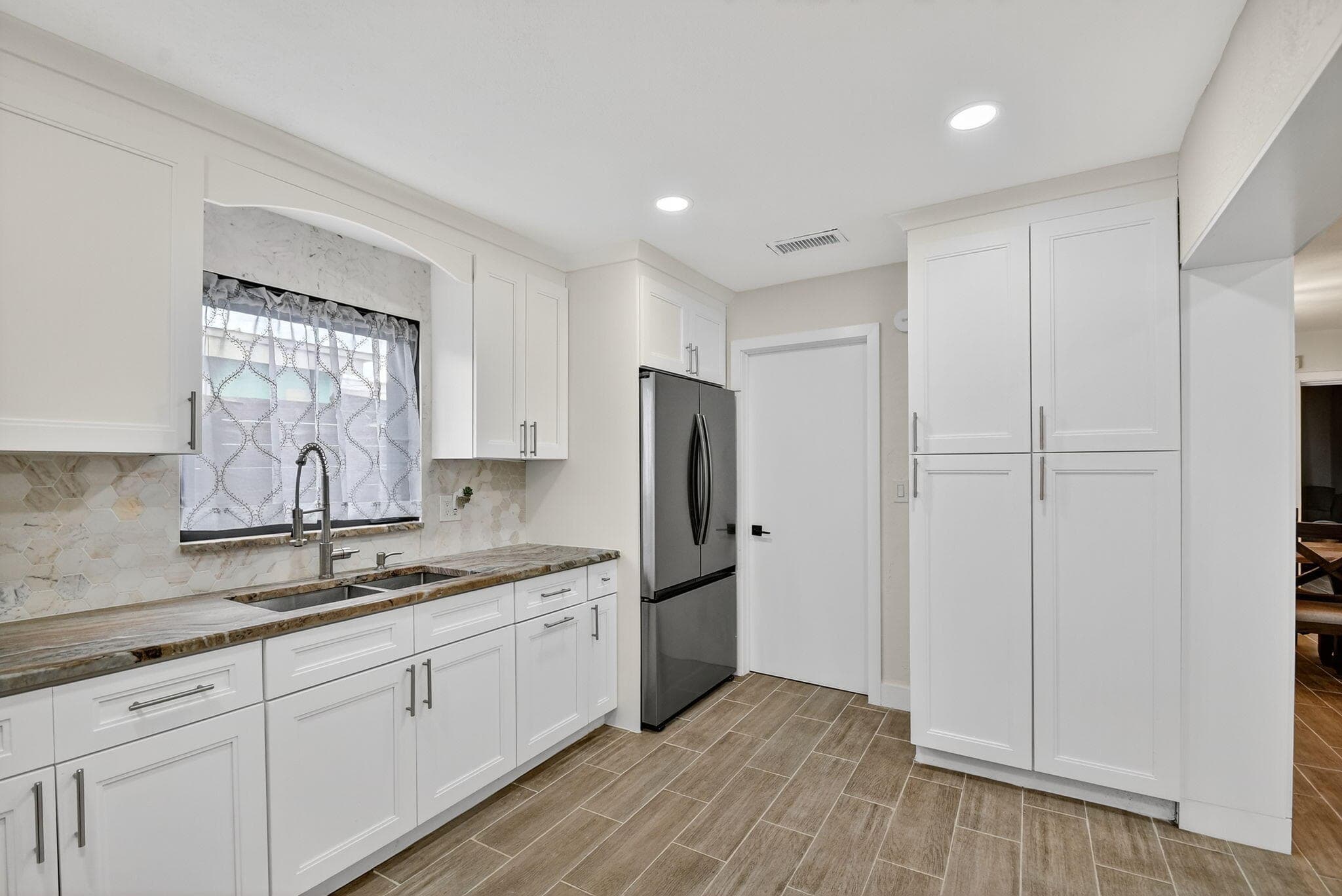 5008 Parker Avenue, West Palm Beach, FL 33405 12
