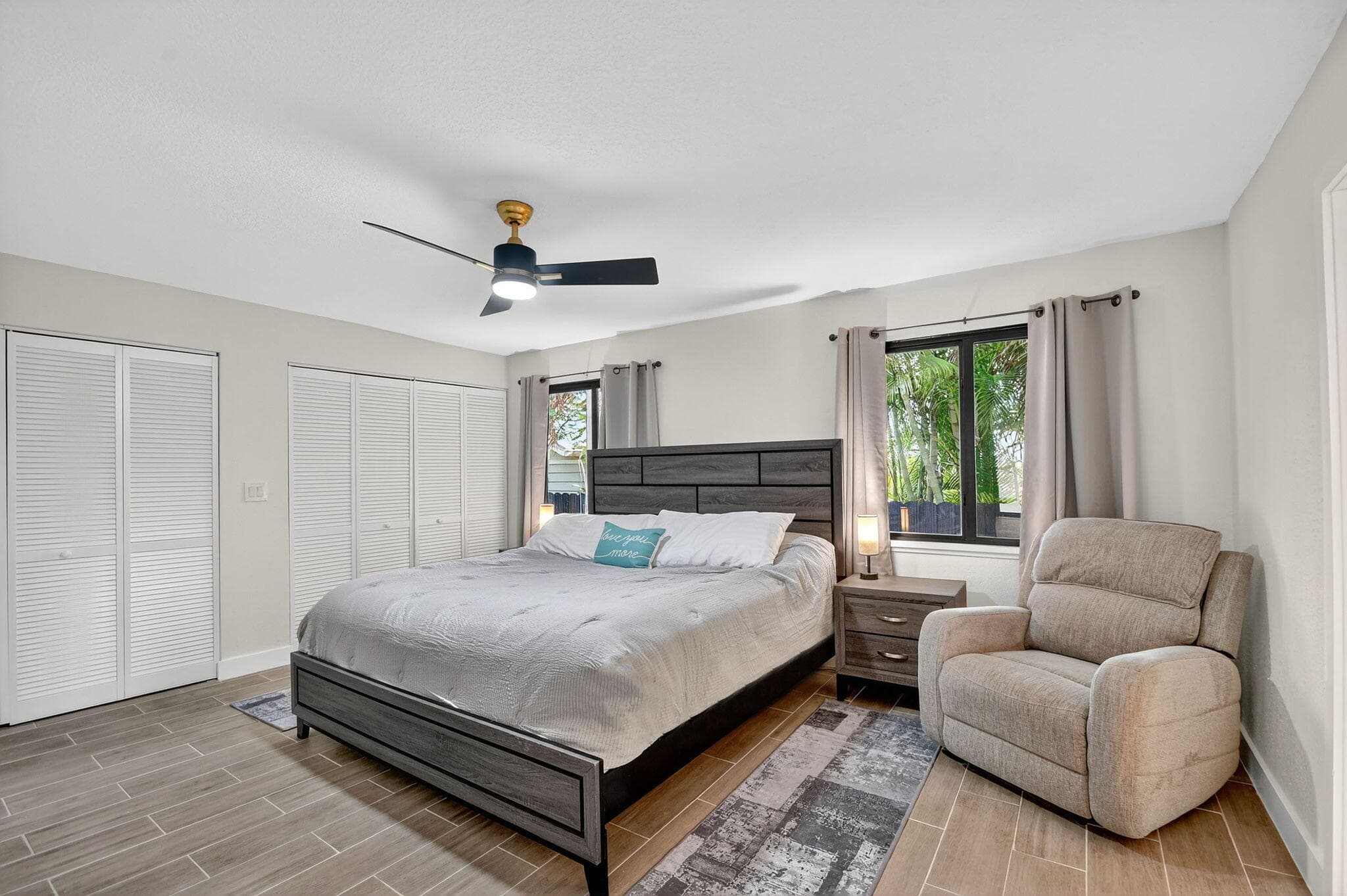 5008 Parker Avenue, West Palm Beach, FL 33405 17