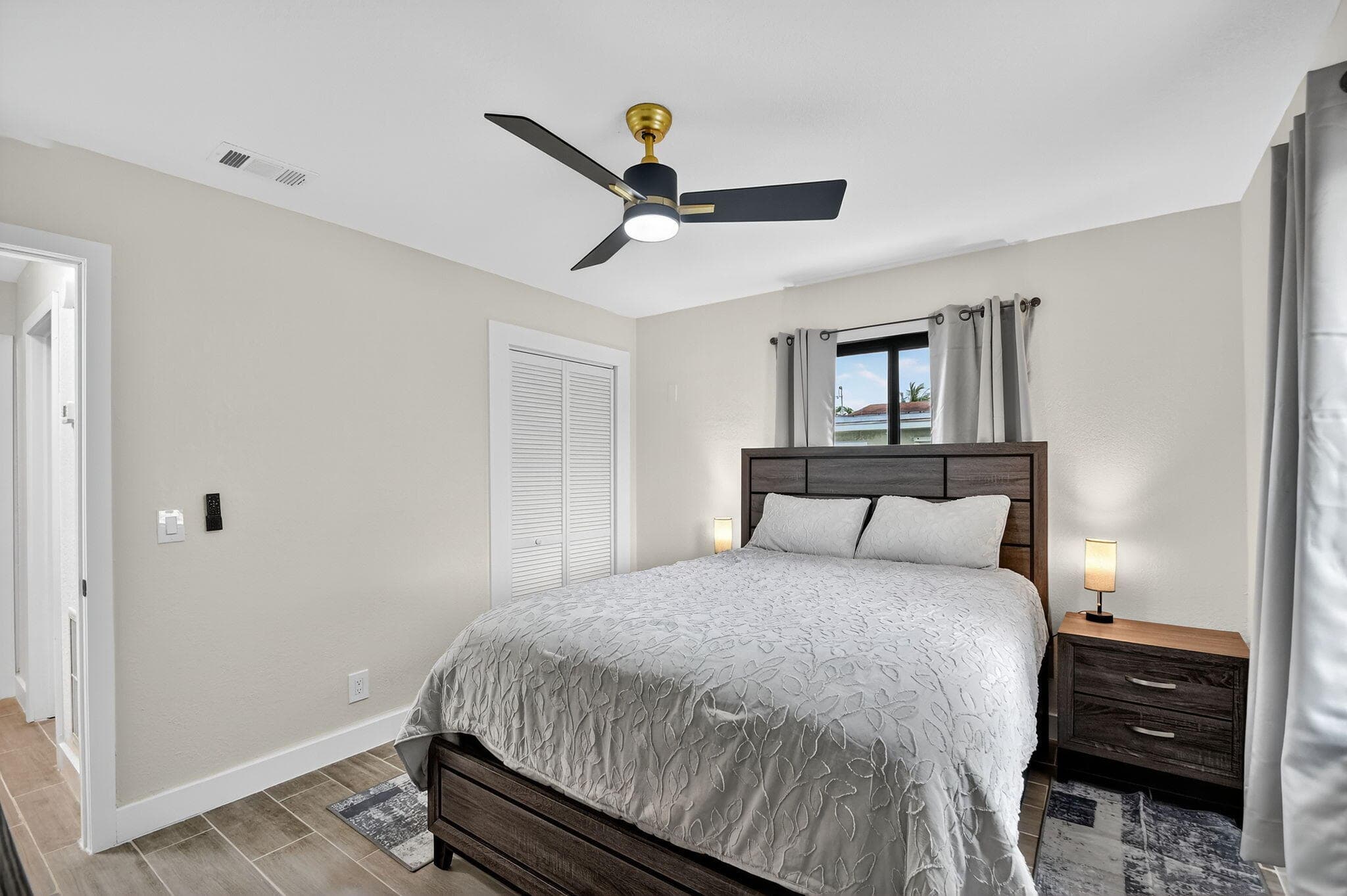 5008 Parker Avenue, West Palm Beach, FL 33405 22