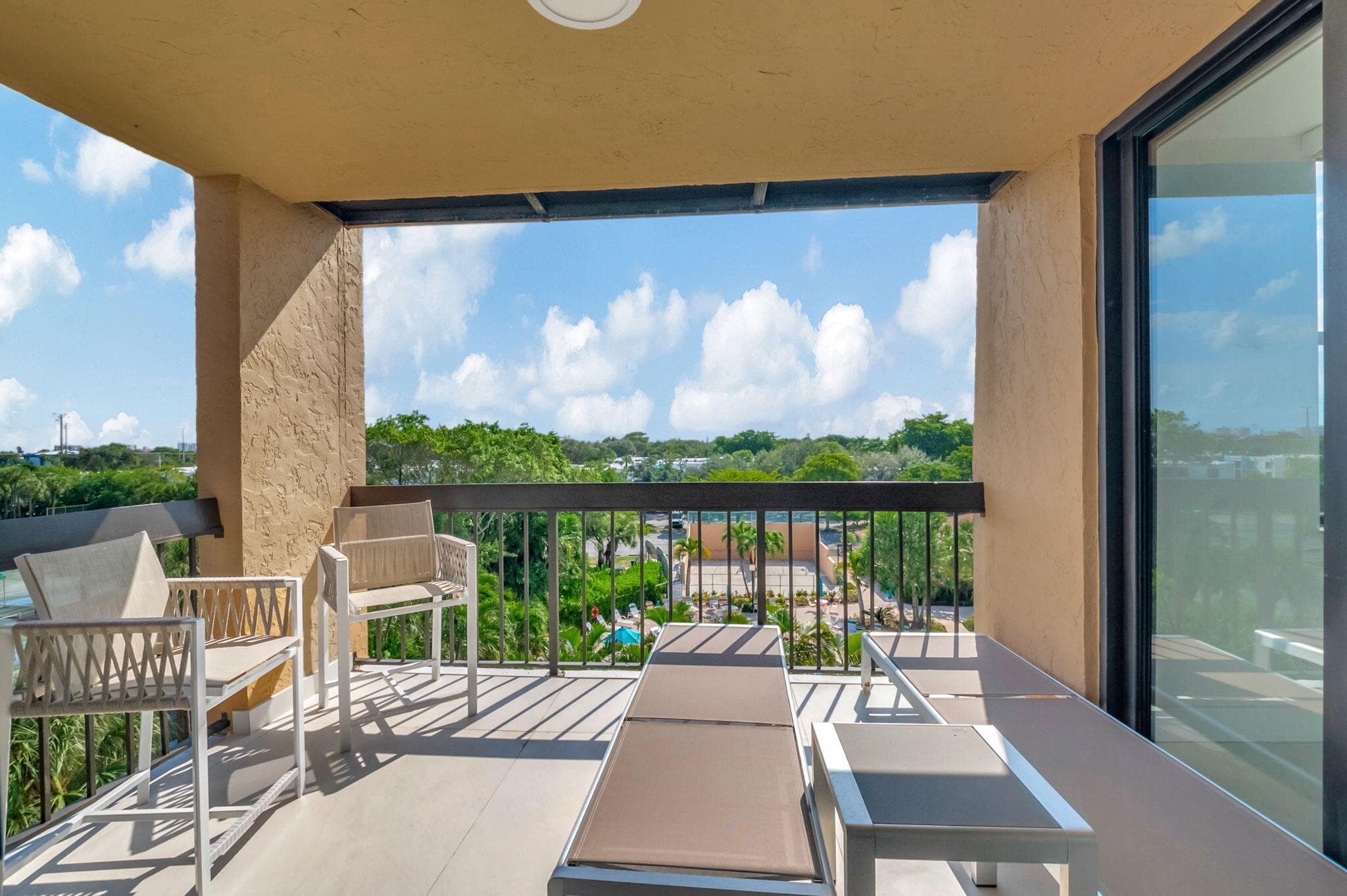 600 Egret Circle 7501, Delray Beach, FL 33444 20