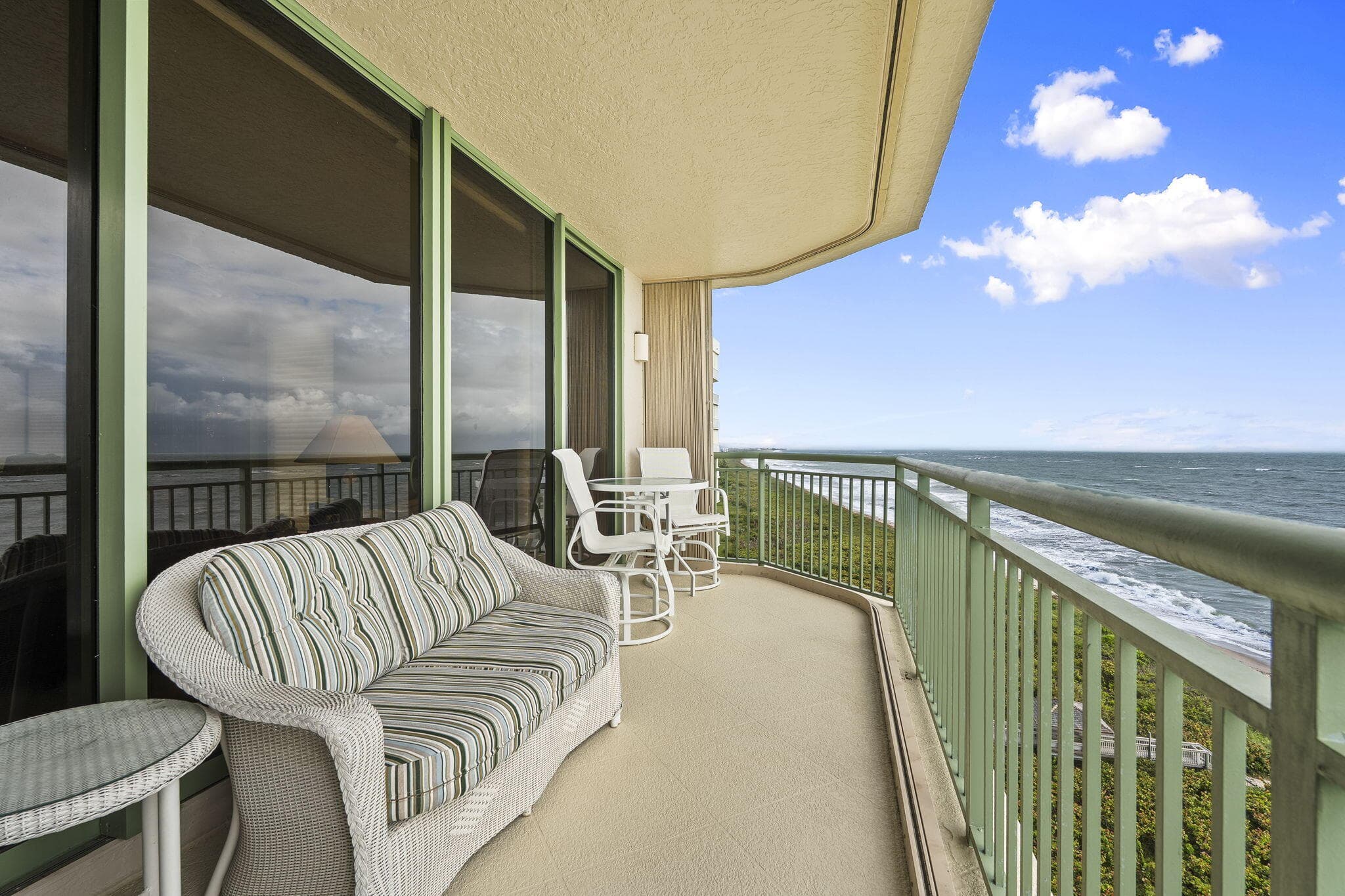 4330 N A1a 902n, Hutchinson Island, FL 34949 60