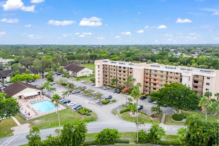 7770 Tahiti Lane 405, Lake Worth, FL 33467 19