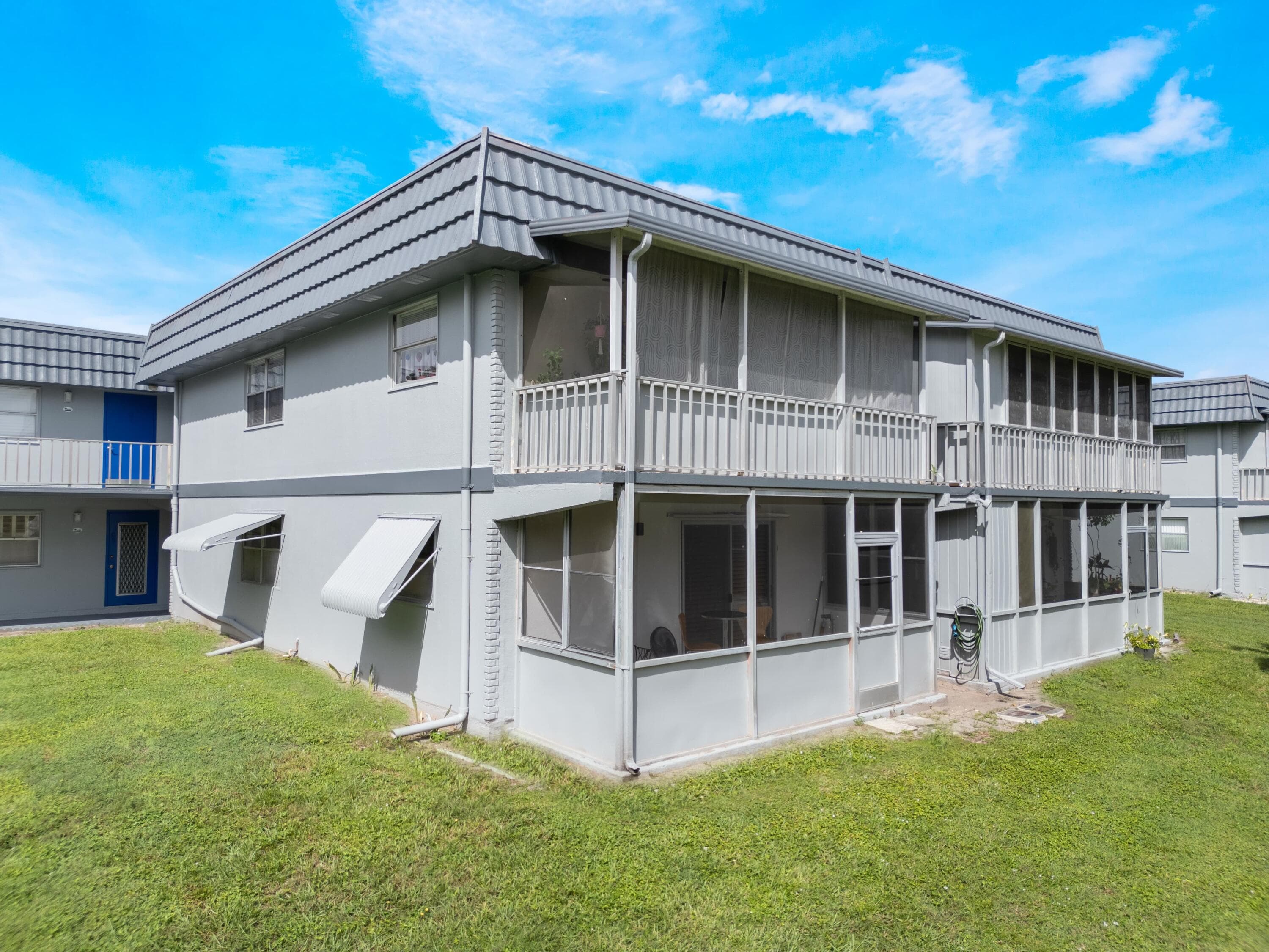 499 Saxony K, Delray Beach, FL 33446 23