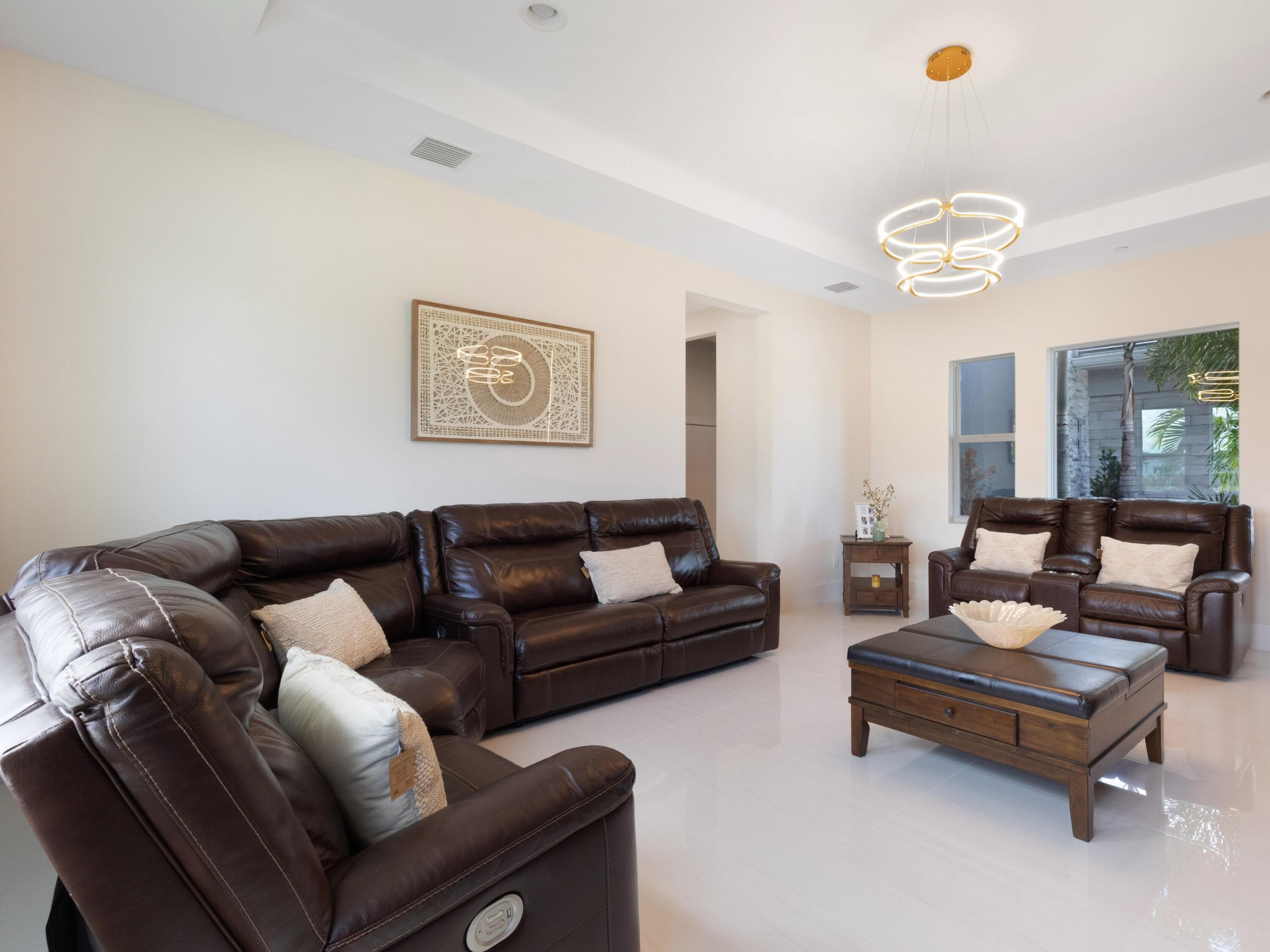 9124 Coral Isles Circle, Palm Beach Gardens, FL 33412 32