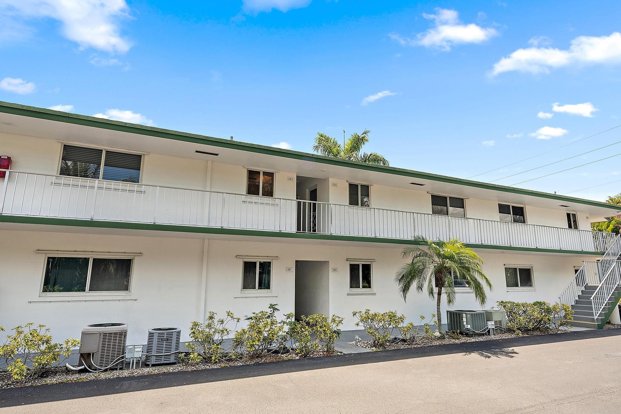2 Garden Street 203m, Tequesta, FL 33469 2