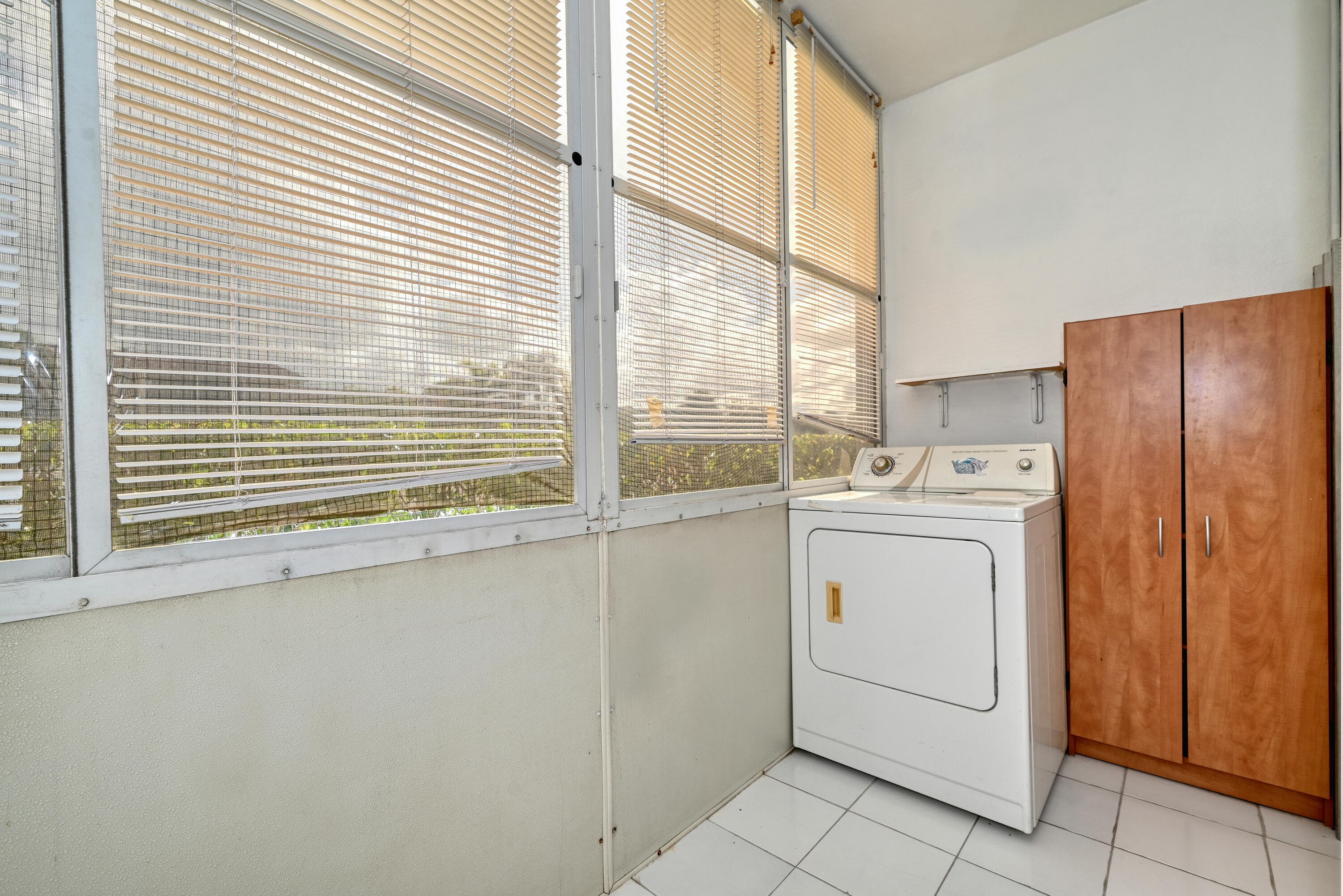 102 Coventry E 102, West Palm Beach, FL 33417 13