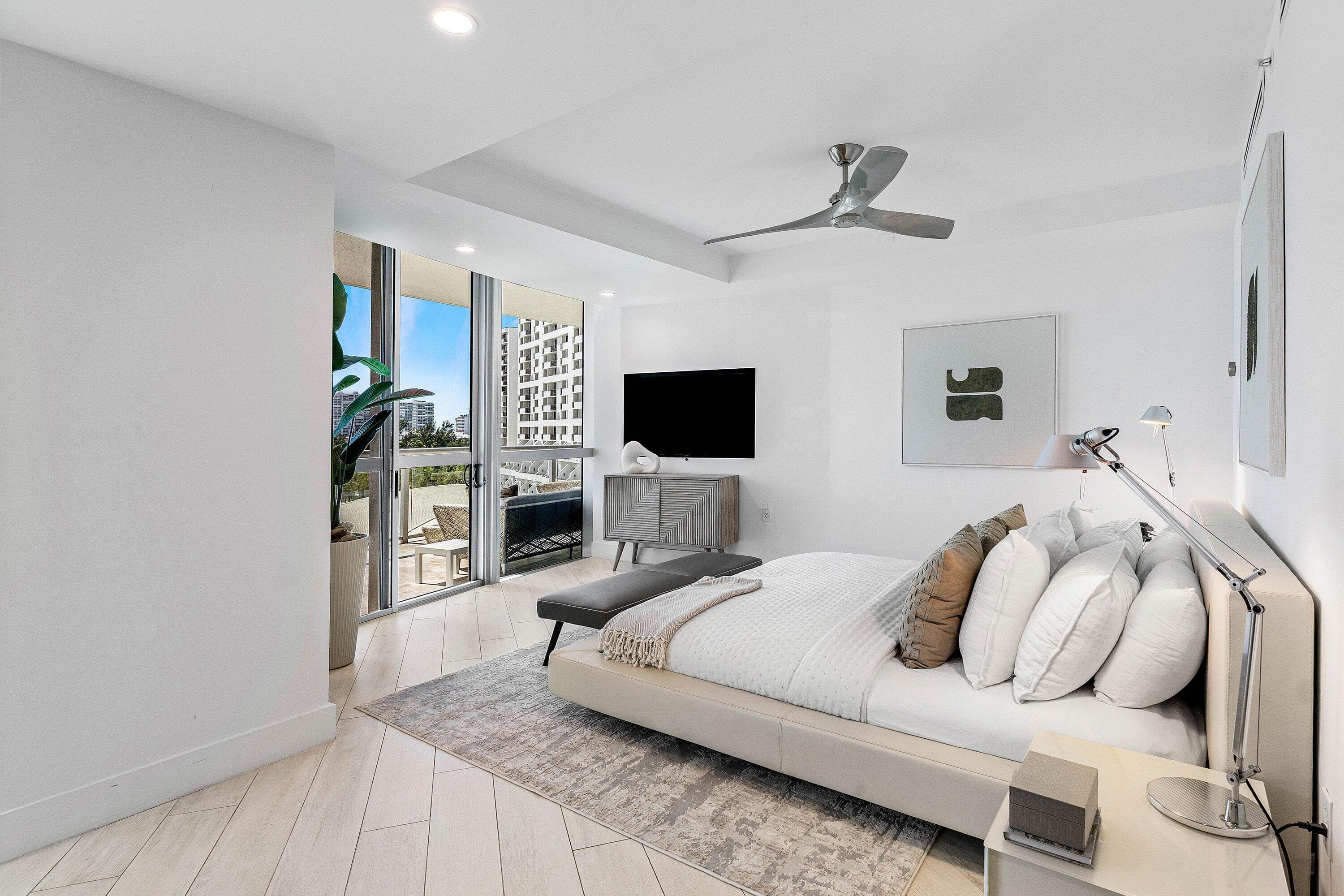 1200 Holiday Drive 602, Fort Lauderdale, FL 33316 5