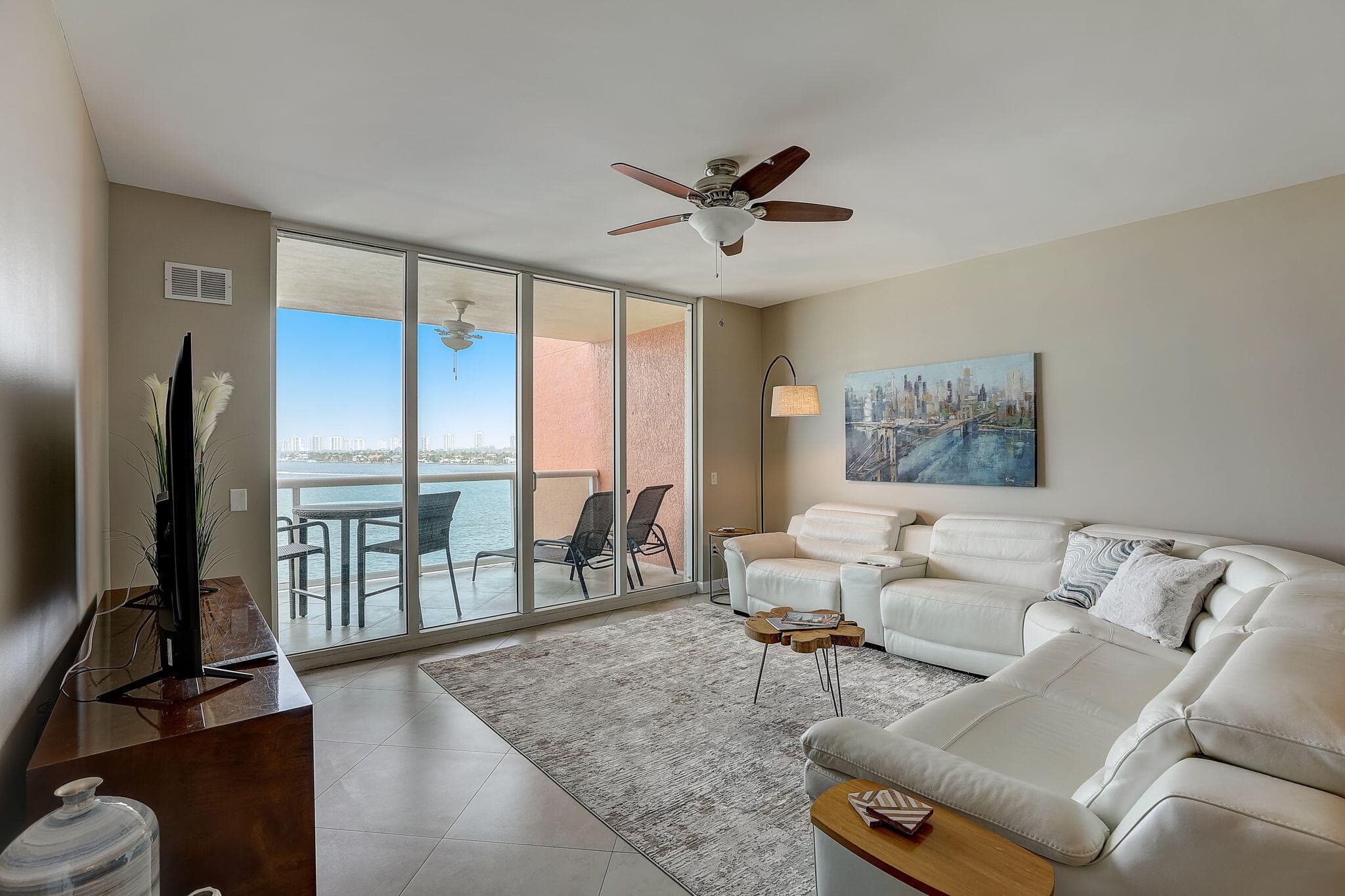 2650 Lake Shore Drive 804, Riviera Beach, FL 33404 5