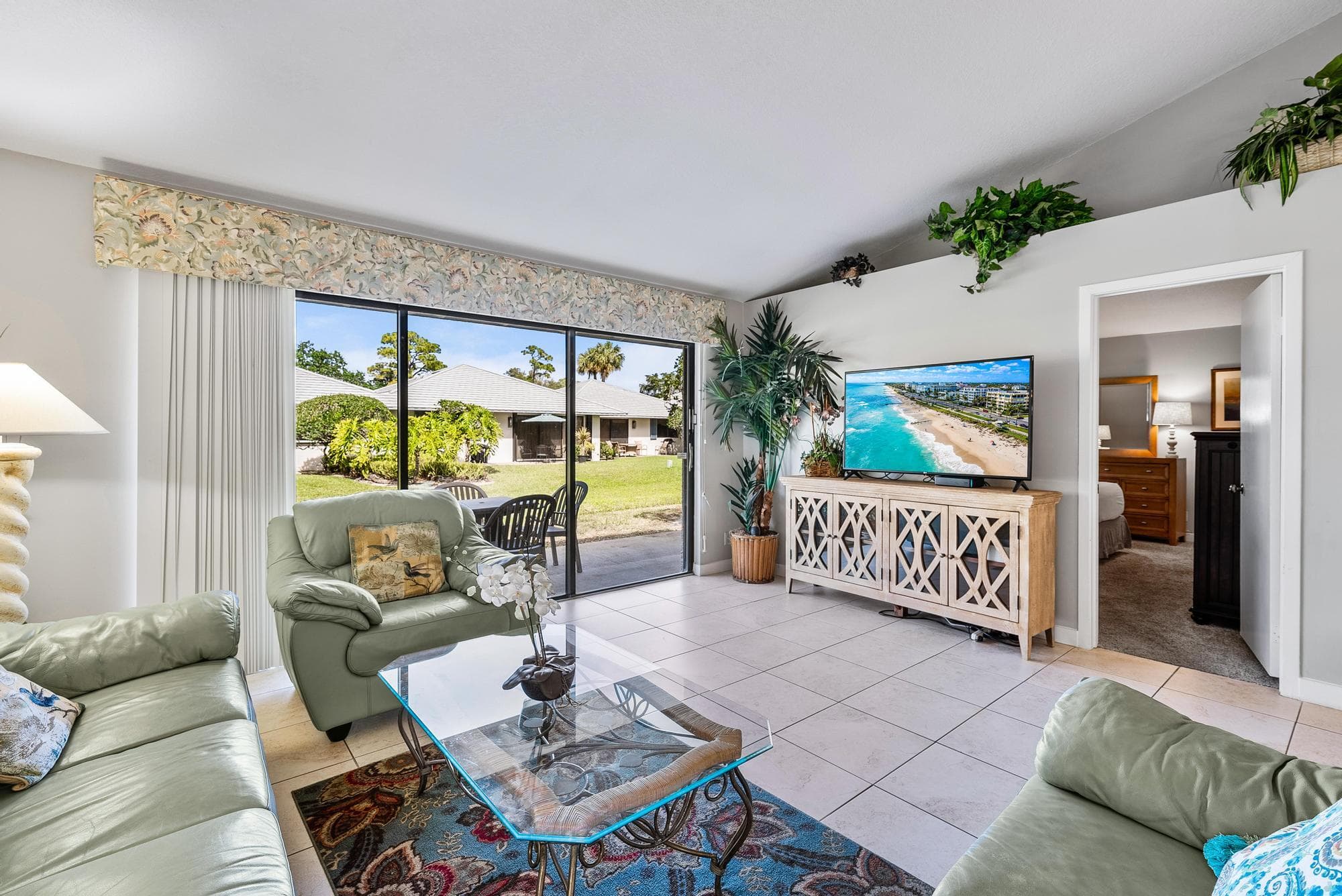406 Club Drive, Palm Beach Gardens, FL 33418 2