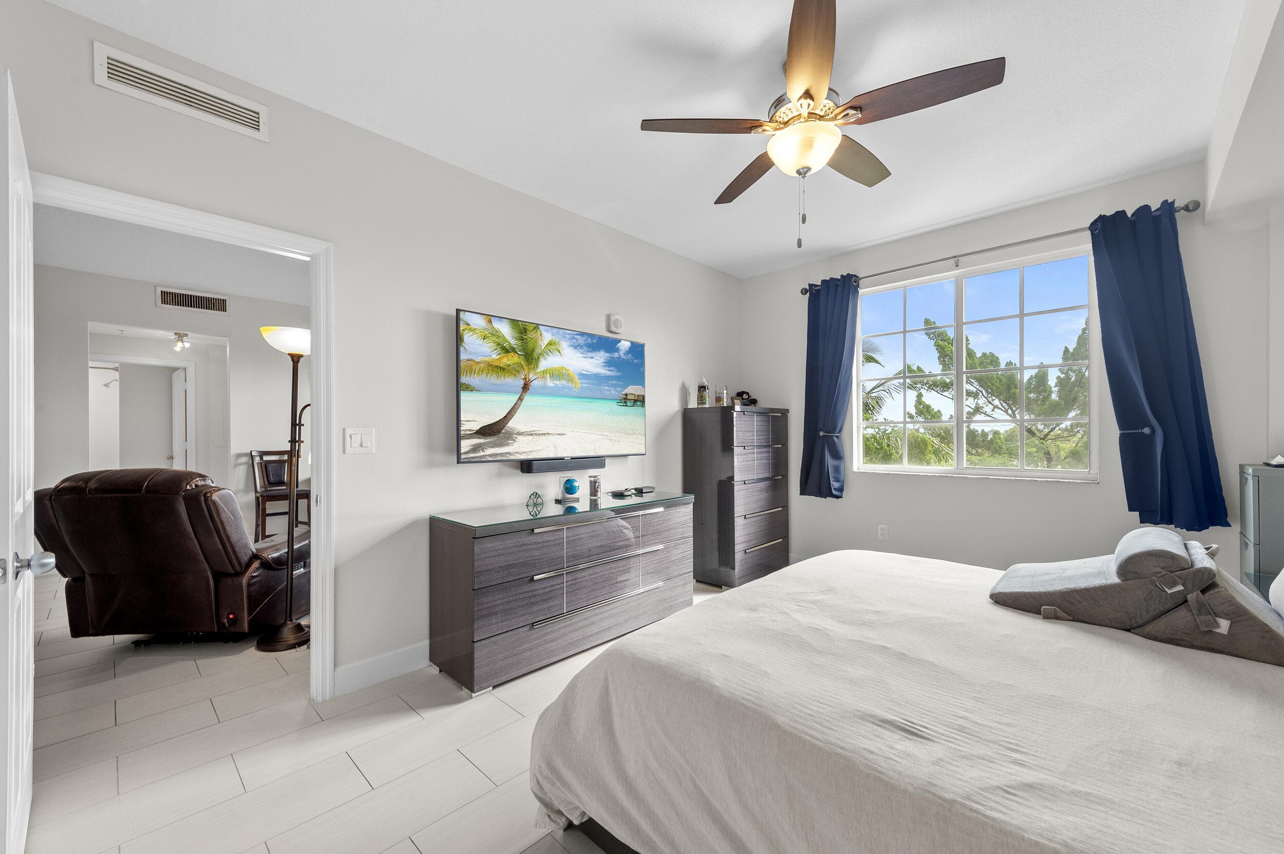 255 NE 3rd Avenue 2401, Delray Beach, FL 33444 14
