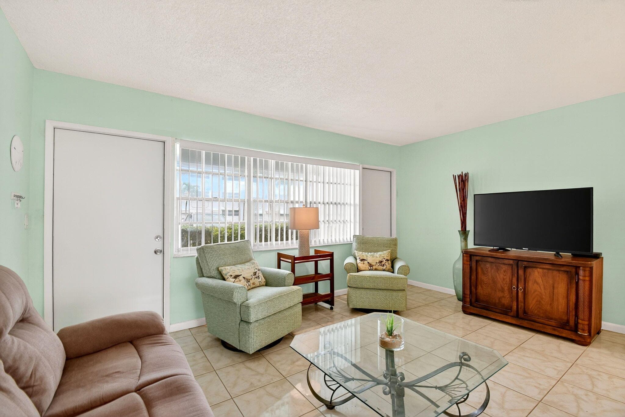 5203 NE 24th Terrace B-105, Fort Lauderdale, FL 33308 2