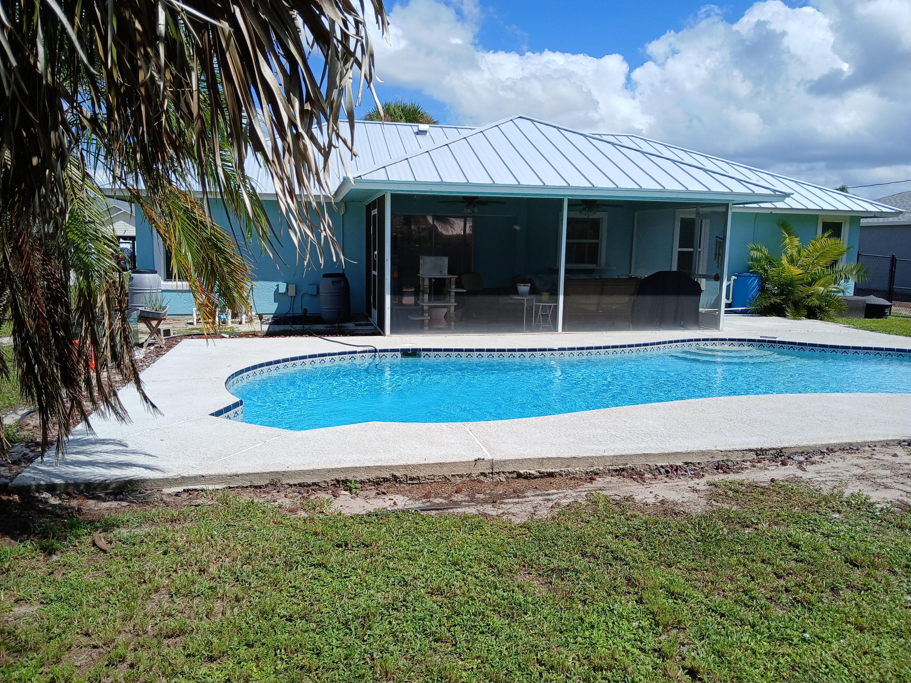 4522 Floral Street, Port St. Lucie, FL 34953 2